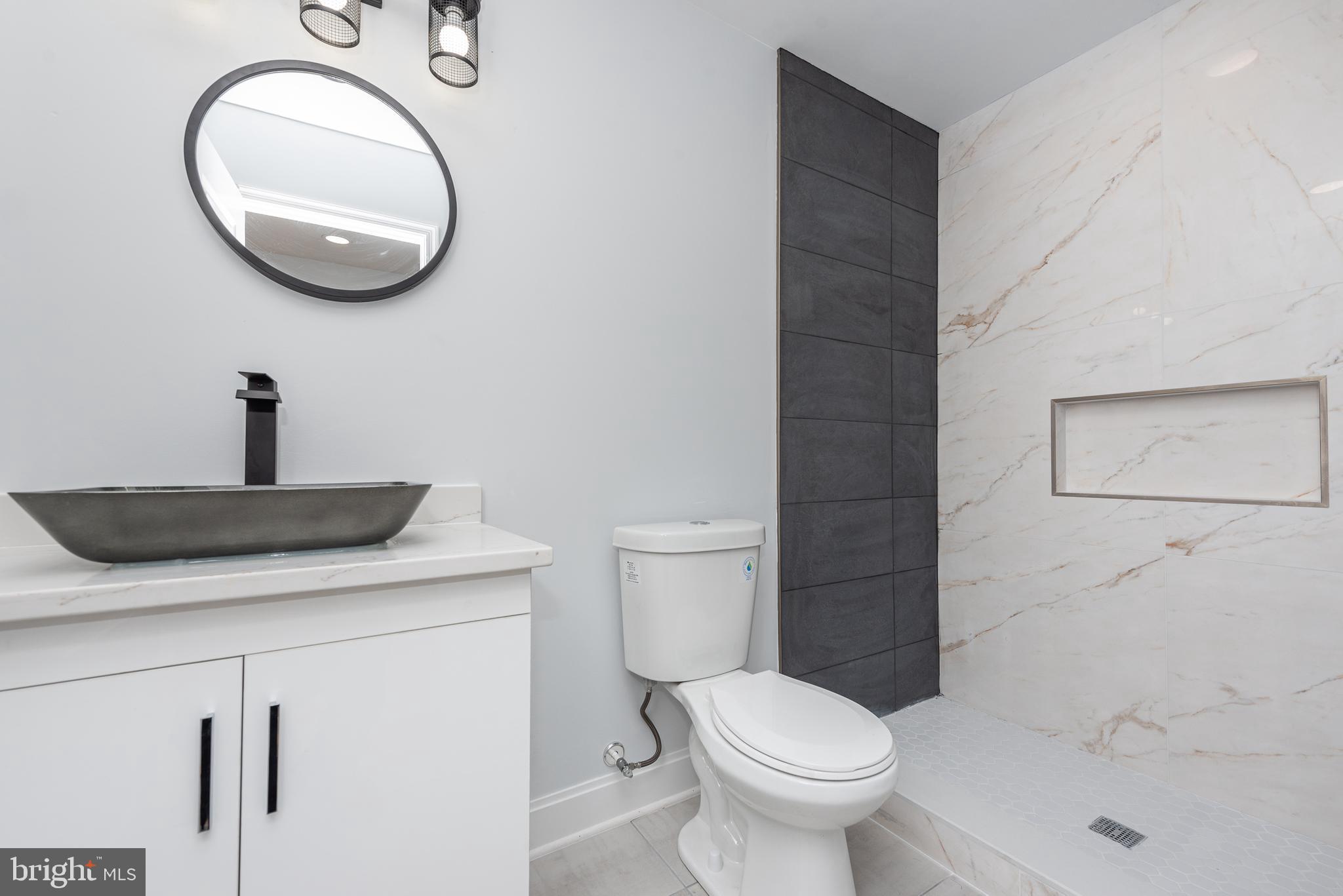 MIDTOWN EDMONDSON - Residential