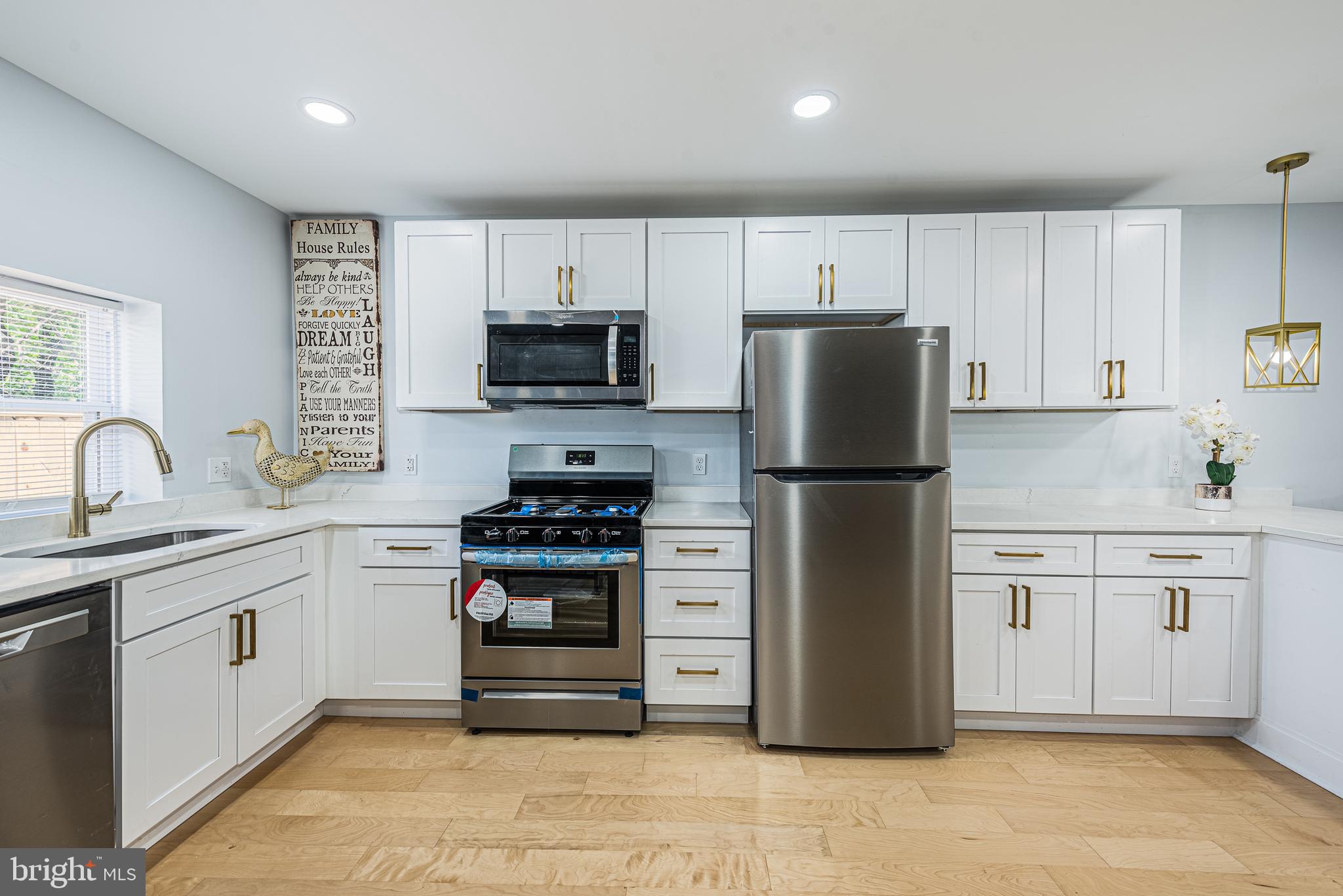 MIDTOWN EDMONDSON - Residential