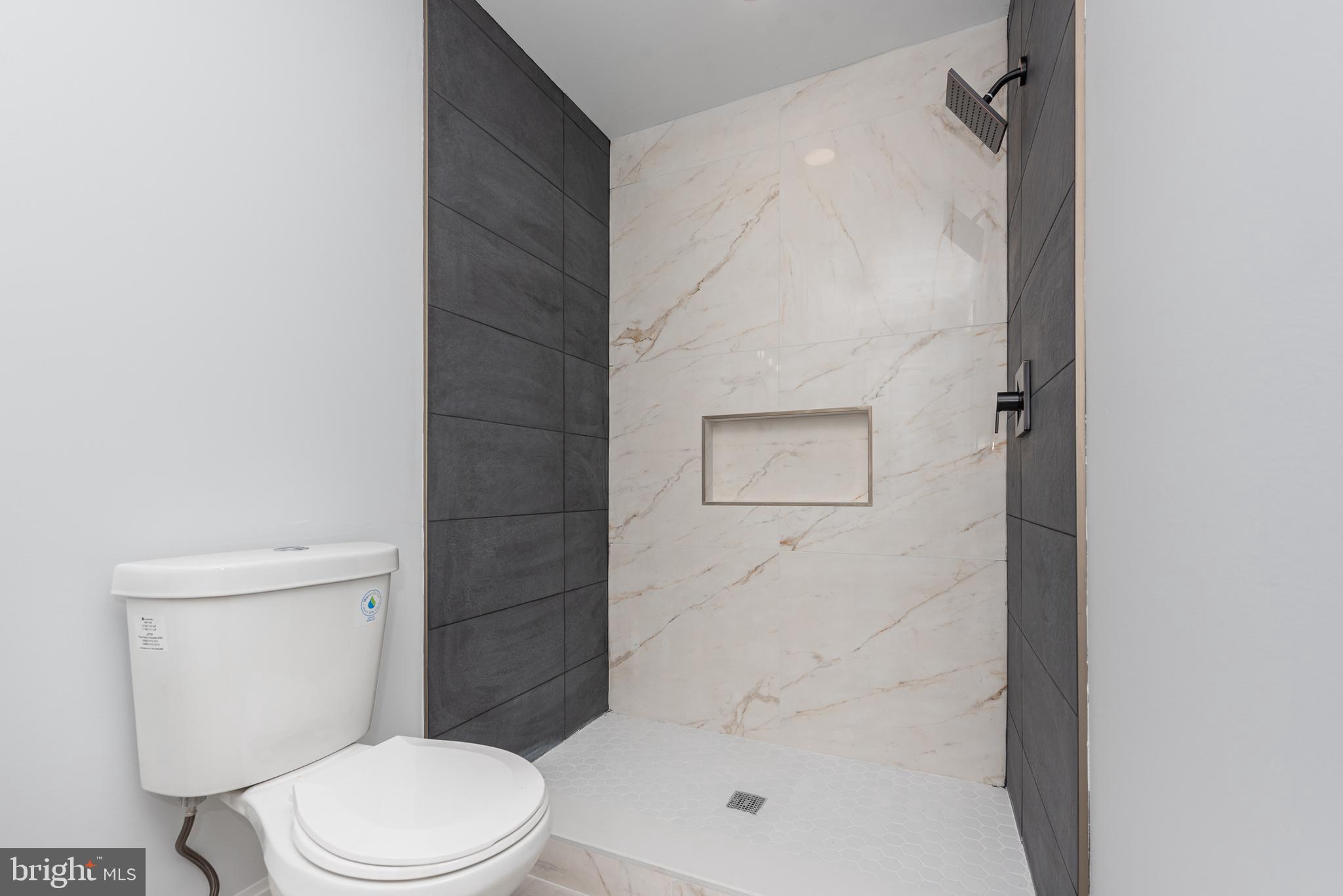 MIDTOWN EDMONDSON - Residential