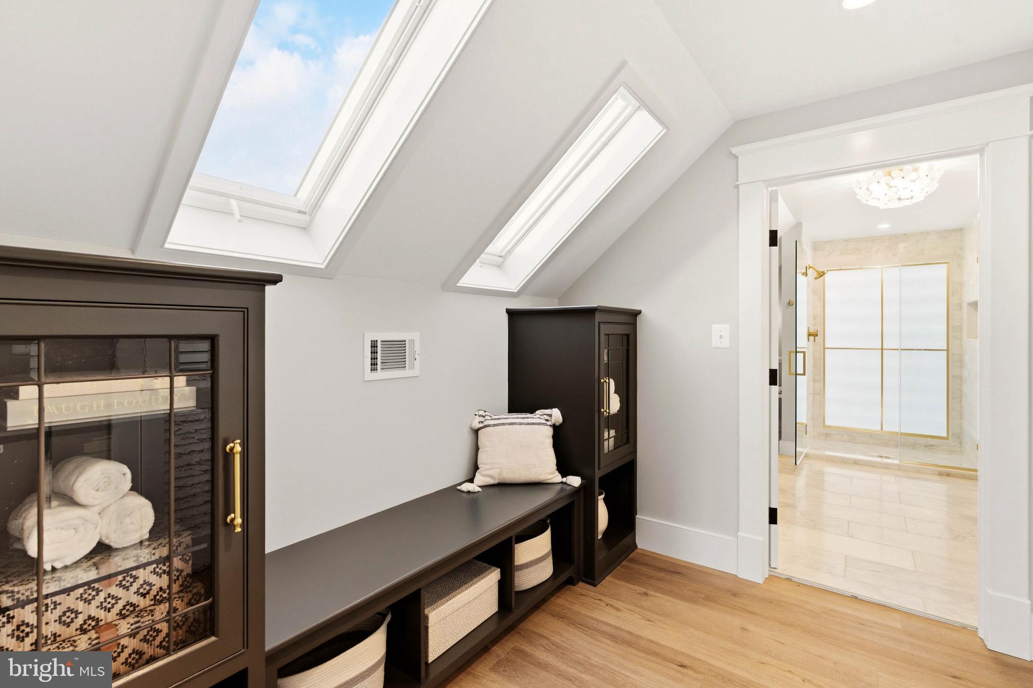 ASHLAND - Residential