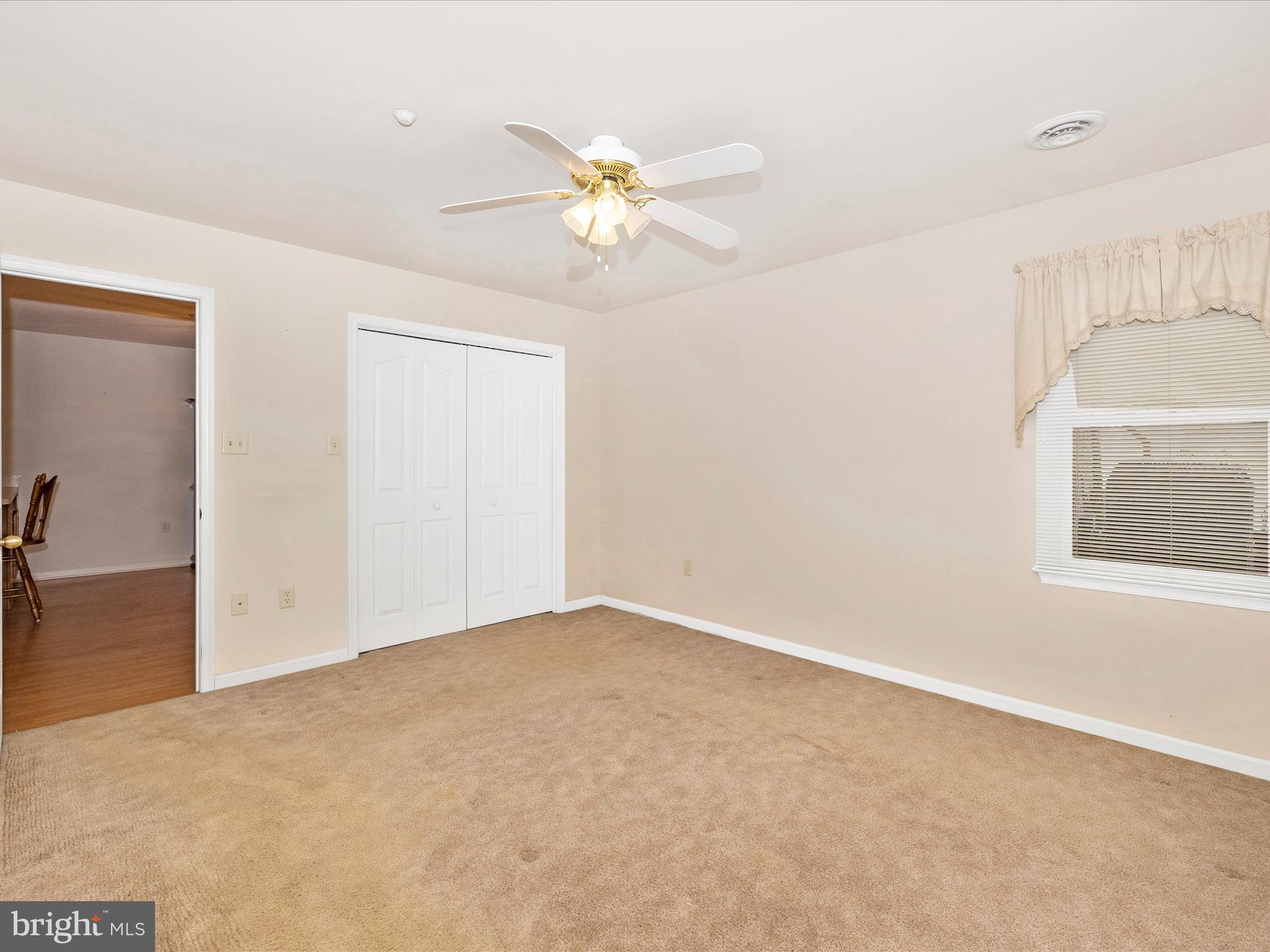 SOUTH POINTE - Residential