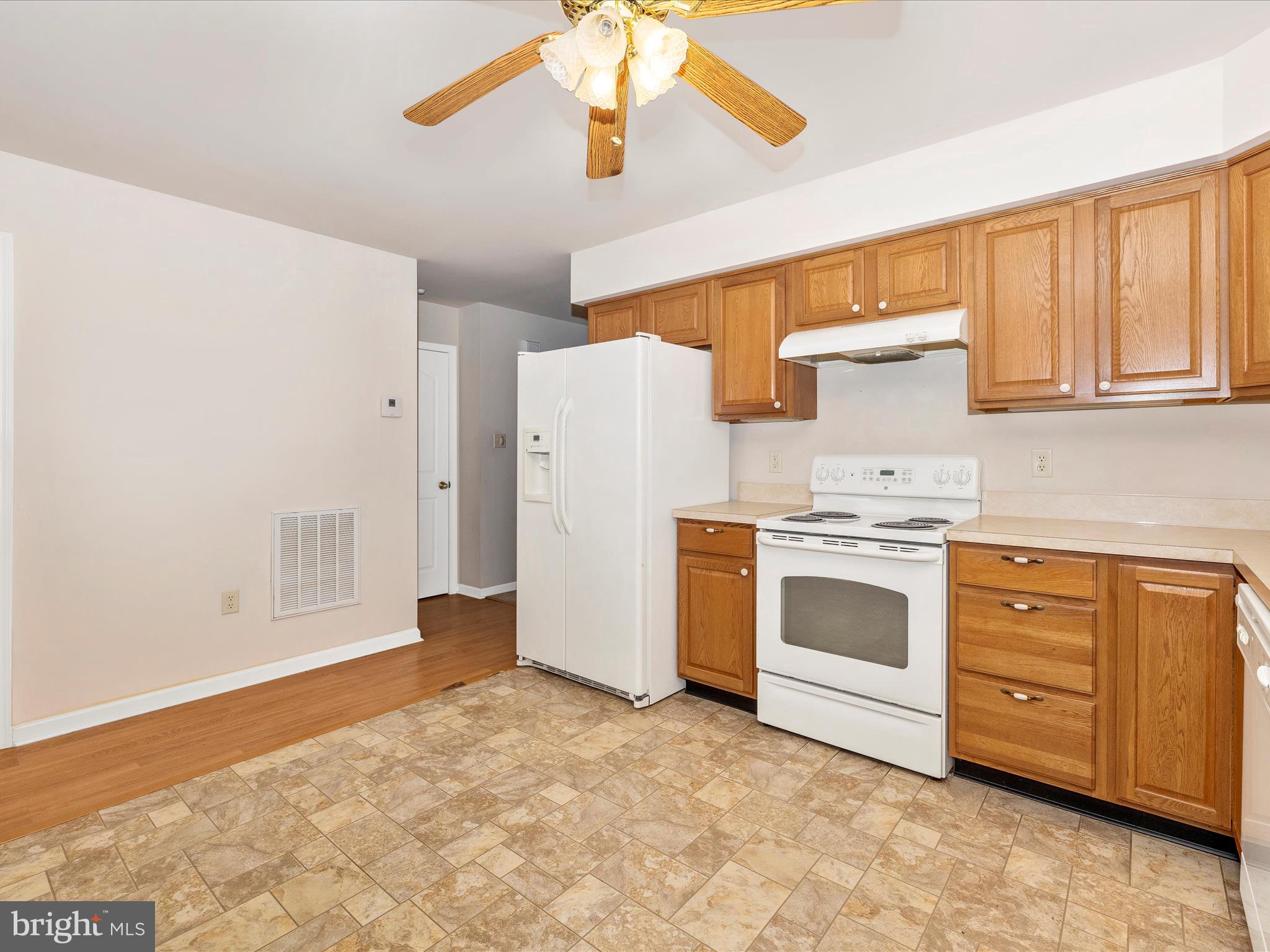 SOUTH POINTE - Residential