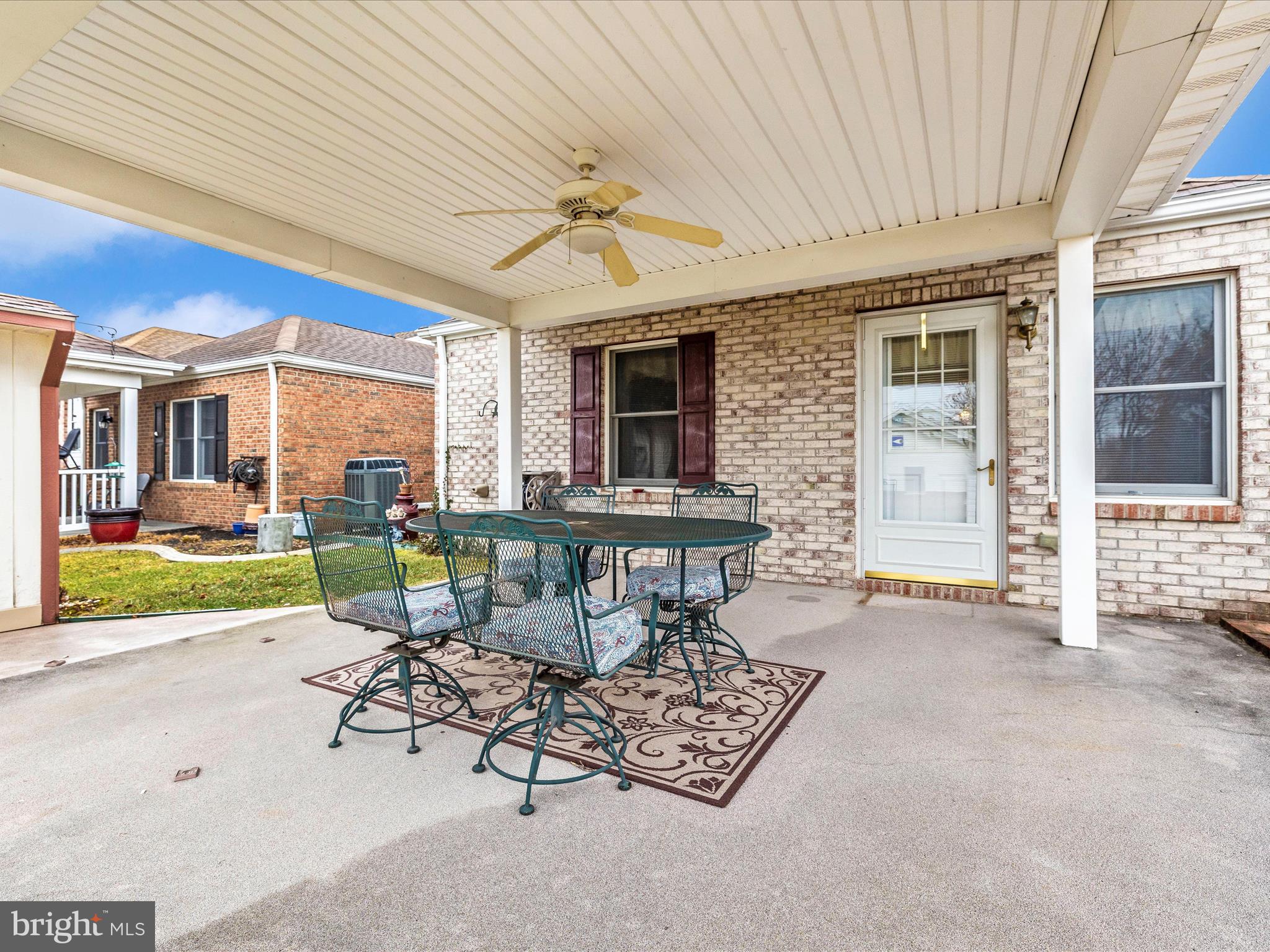 SOUTH POINTE - Residential