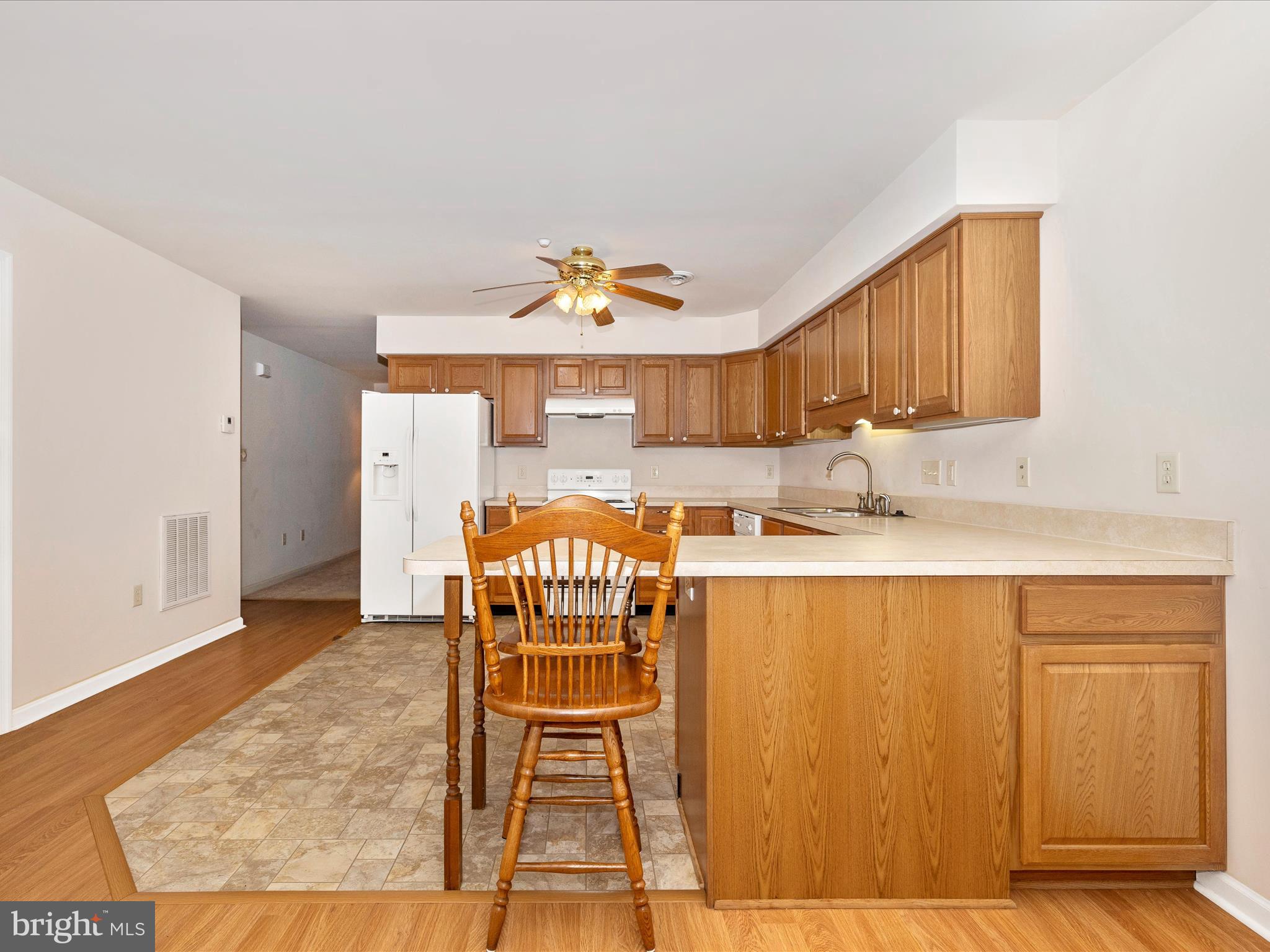 SOUTH POINTE - Residential