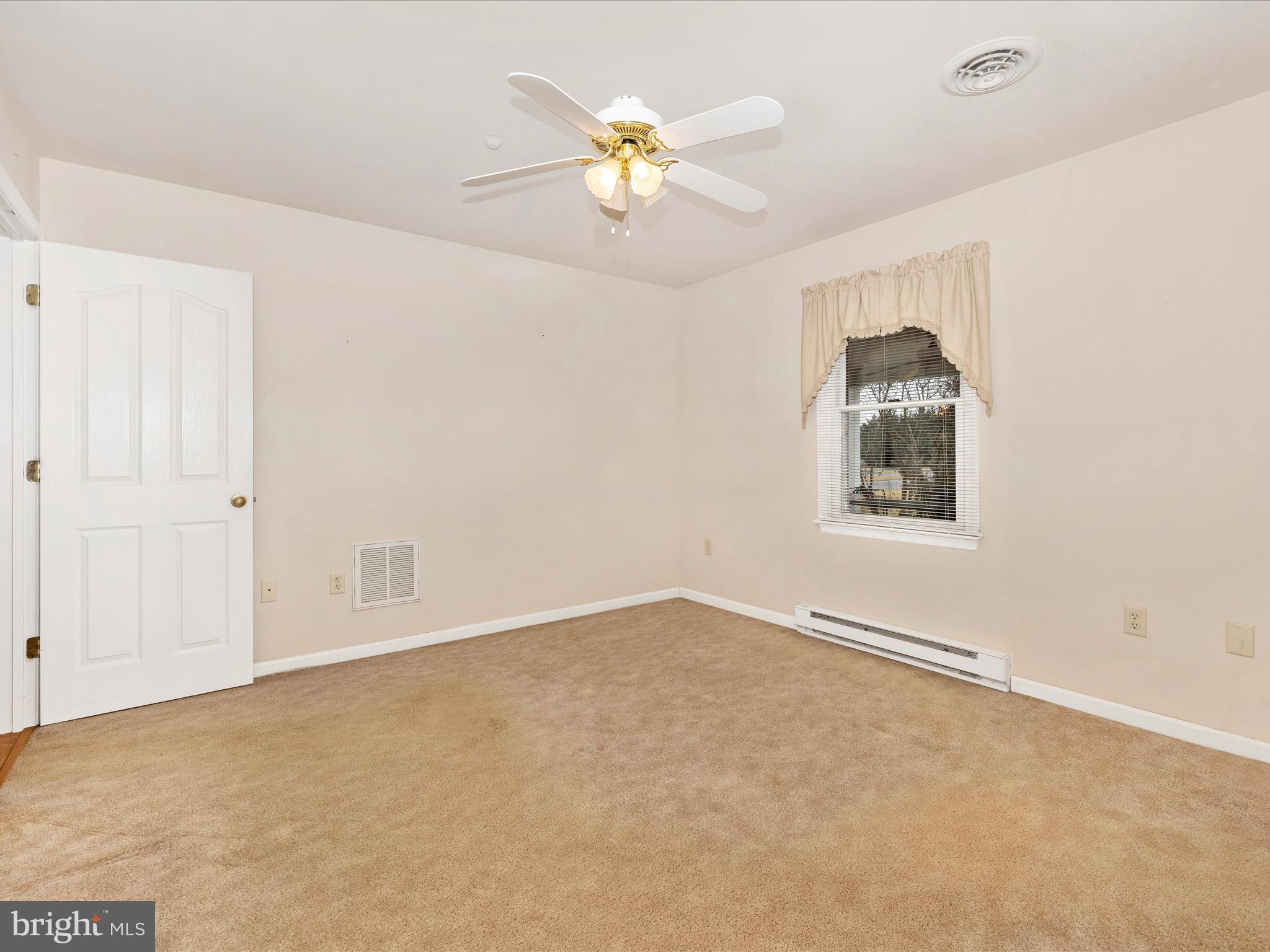 SOUTH POINTE - Residential