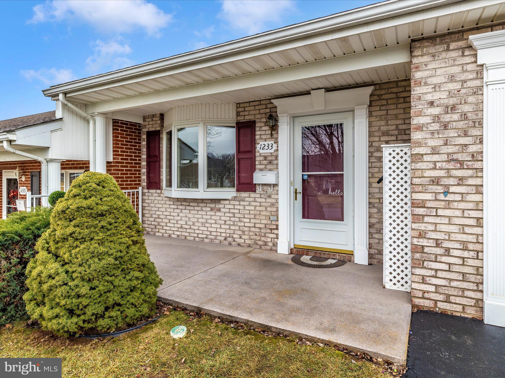 SOUTH POINTE - Residential