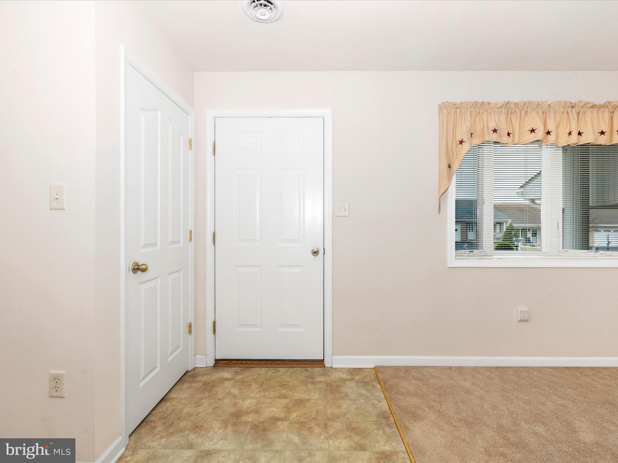 SOUTH POINTE - Residential