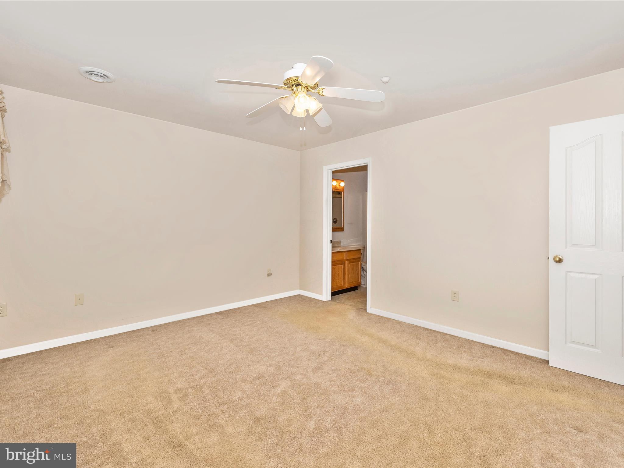 SOUTH POINTE - Residential