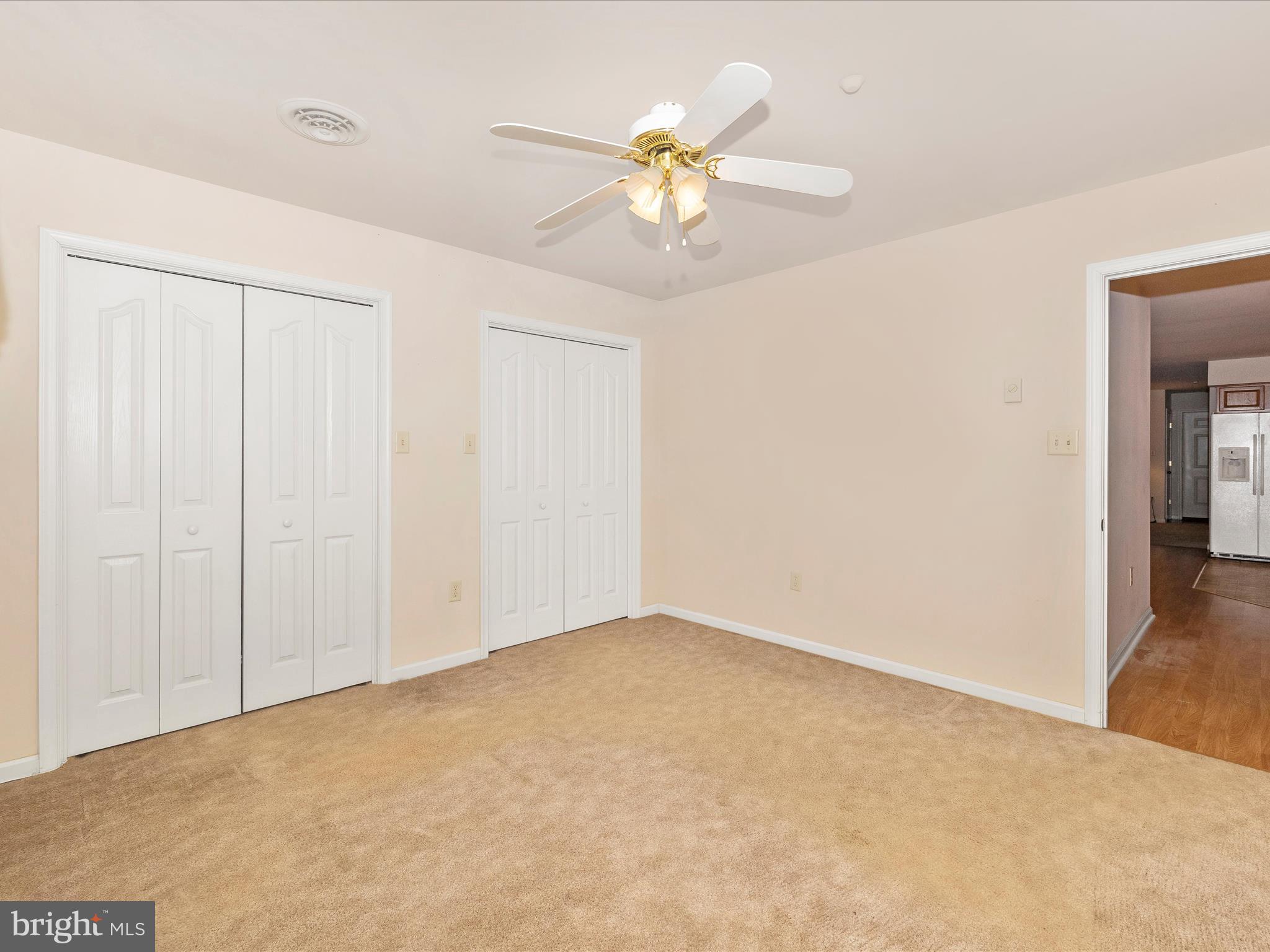 SOUTH POINTE - Residential