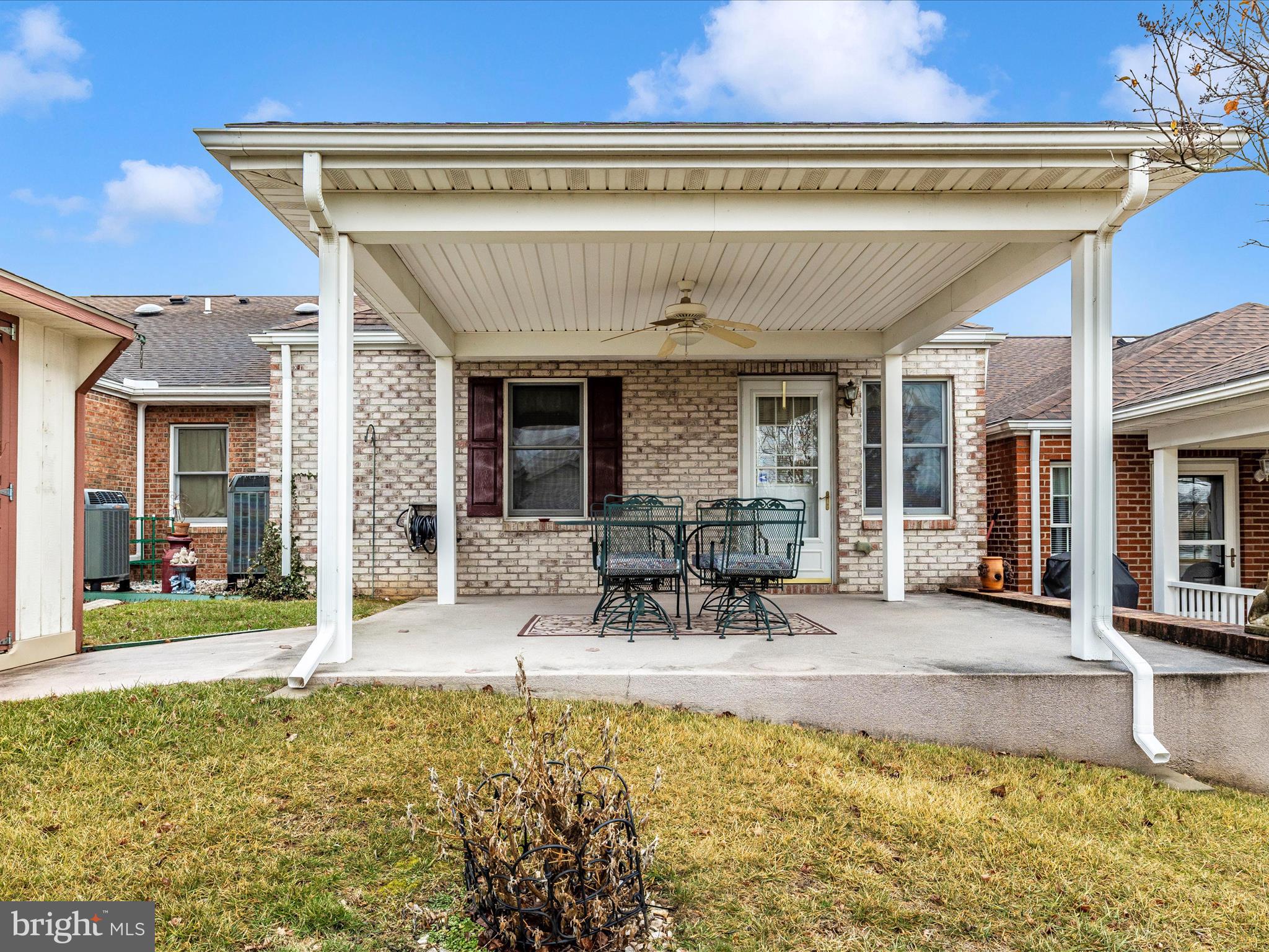 SOUTH POINTE - Residential