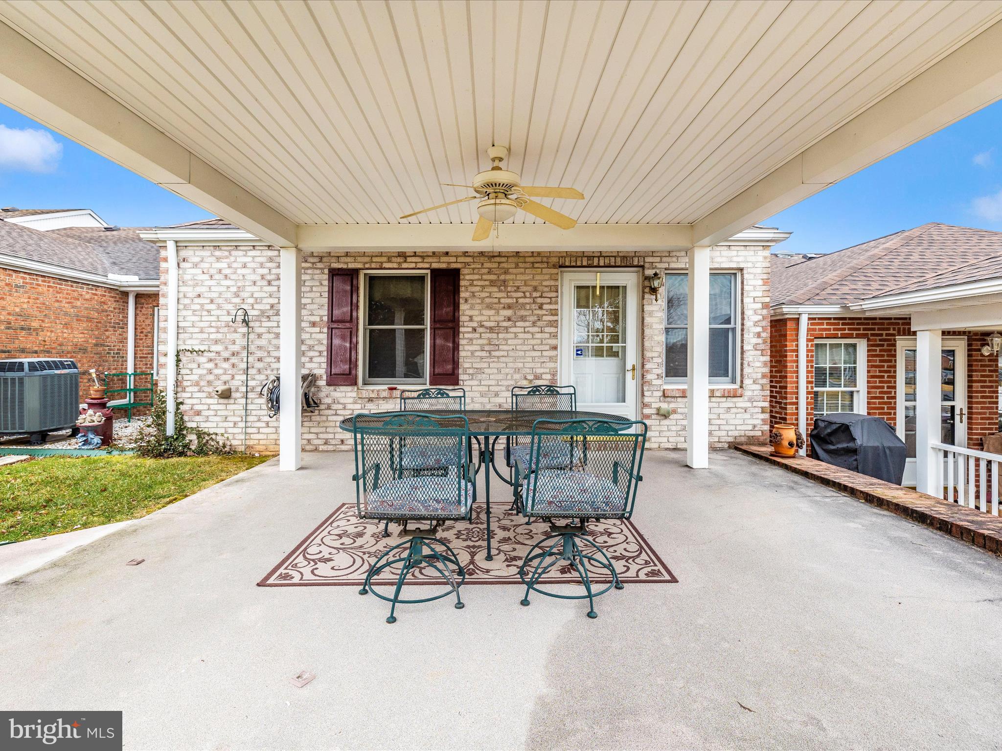 SOUTH POINTE - Residential