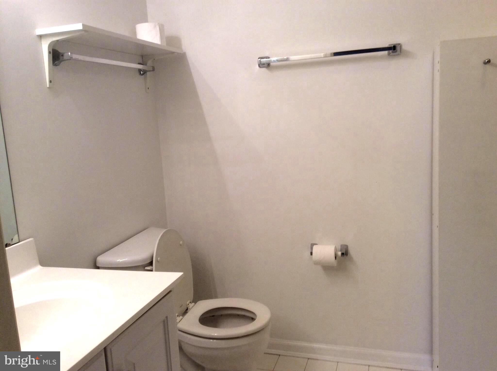 SILVER LAKE - Residential