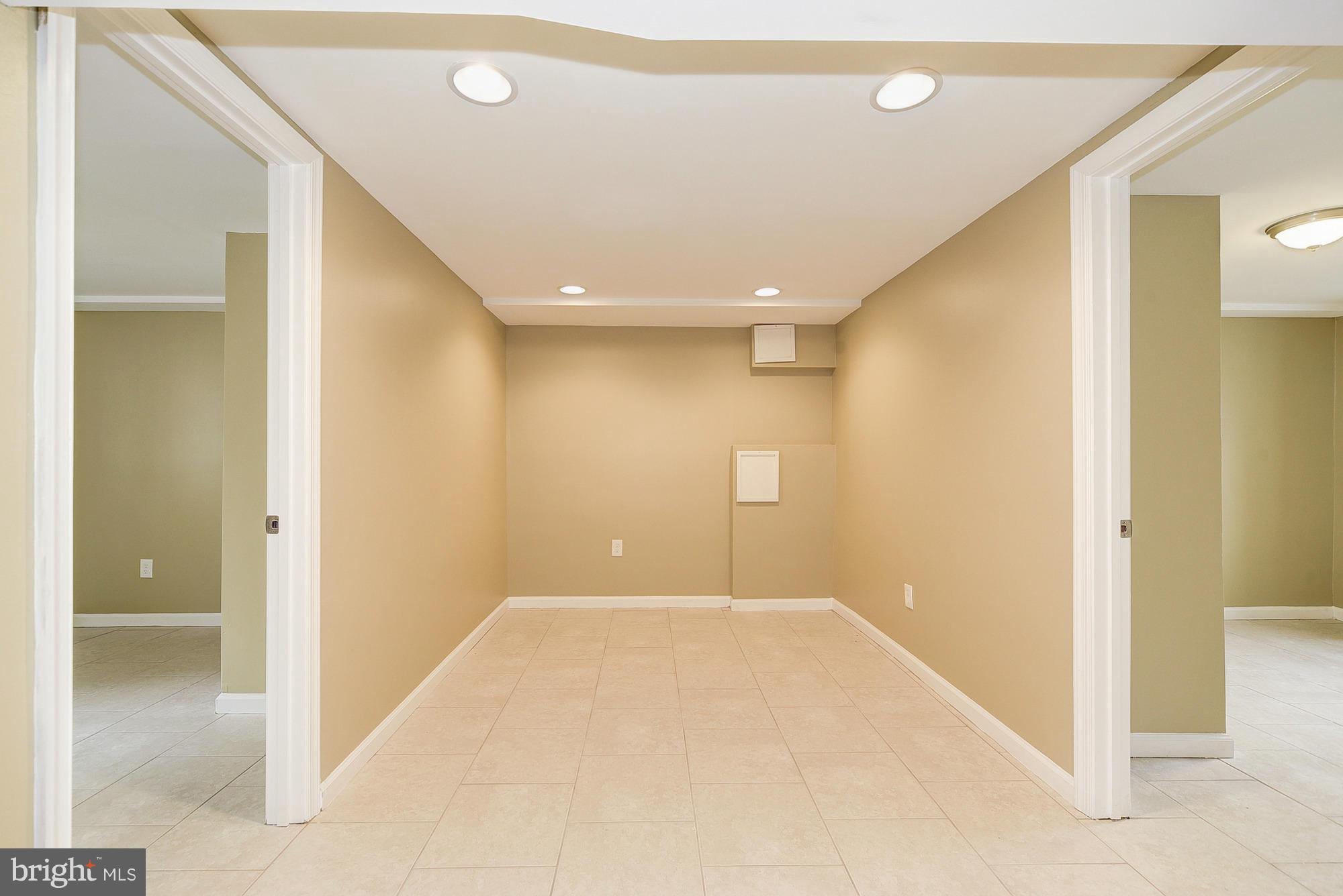 WOODLAWN HEIGHTS - Residential