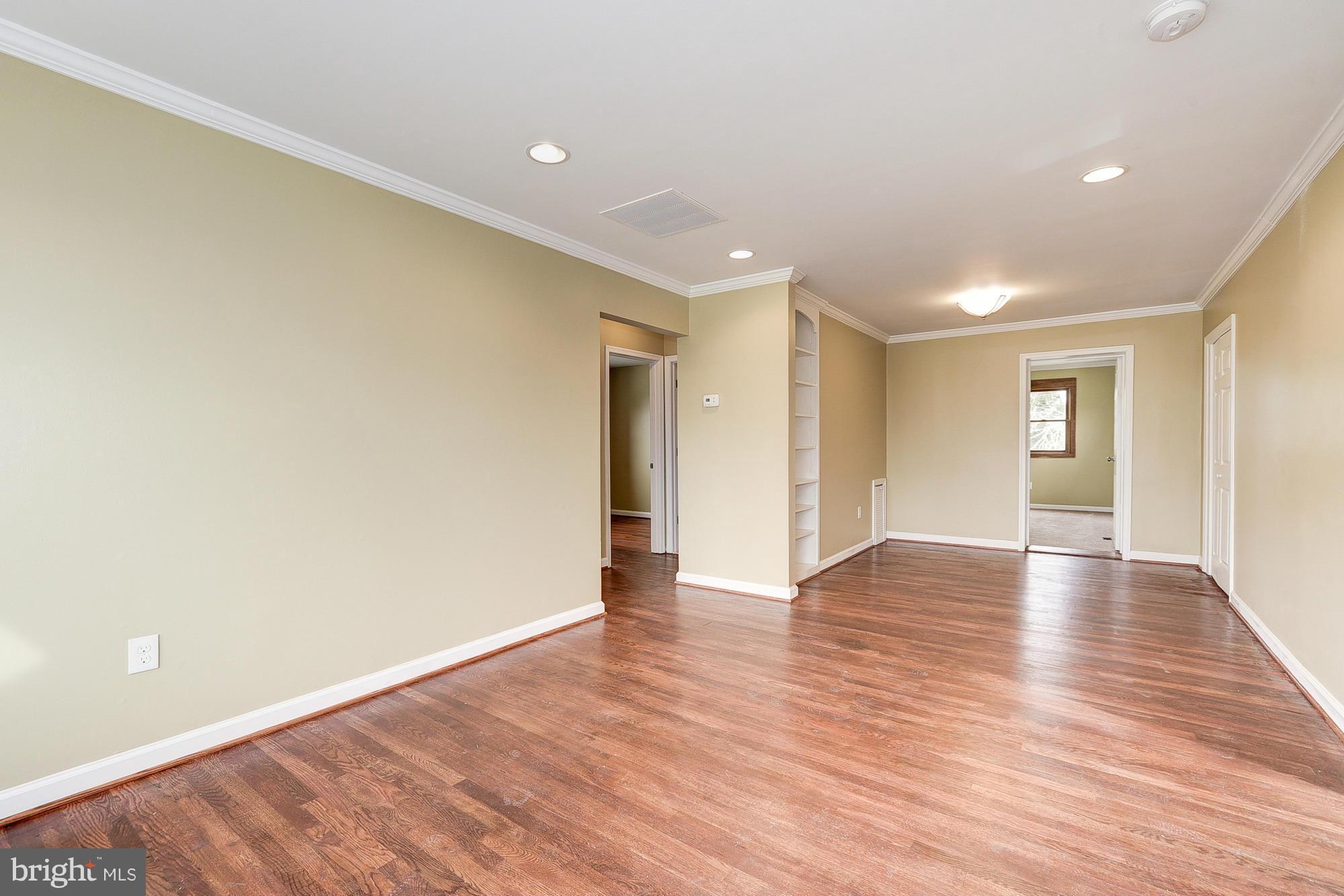 WOODLAWN HEIGHTS - Residential