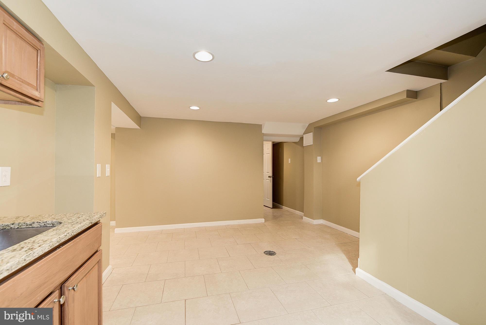 WOODLAWN HEIGHTS - Residential