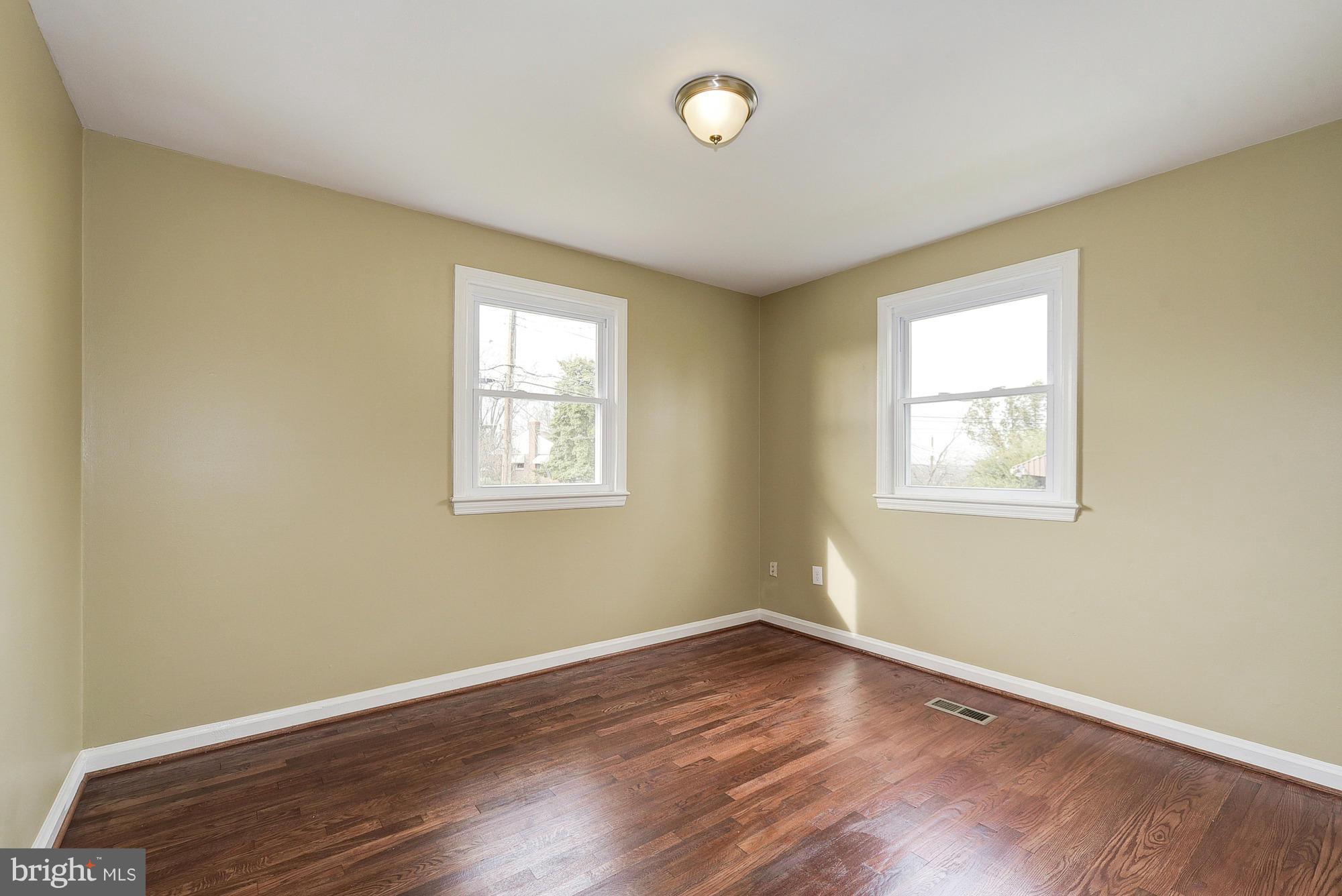 WOODLAWN HEIGHTS - Residential