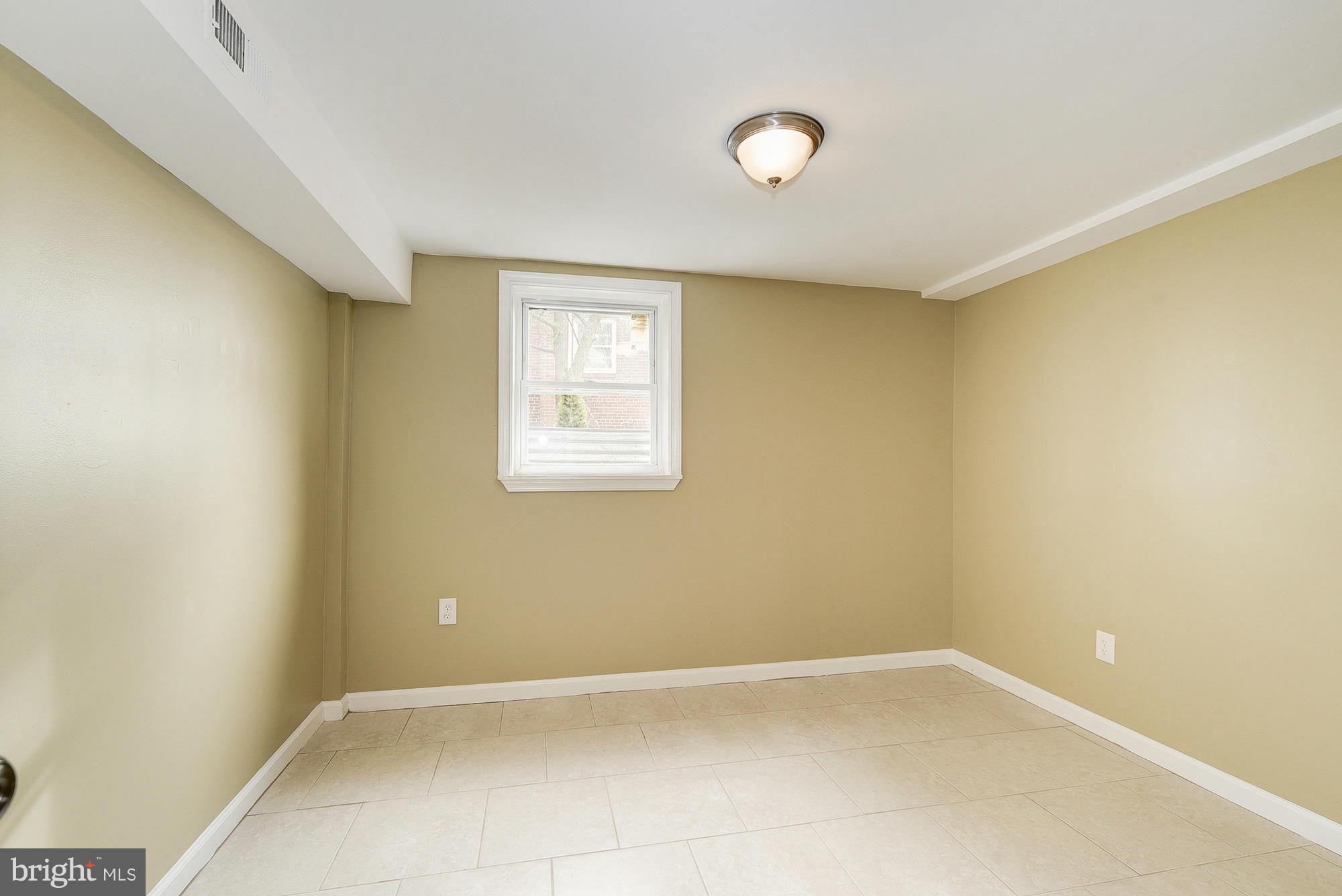 WOODLAWN HEIGHTS - Residential