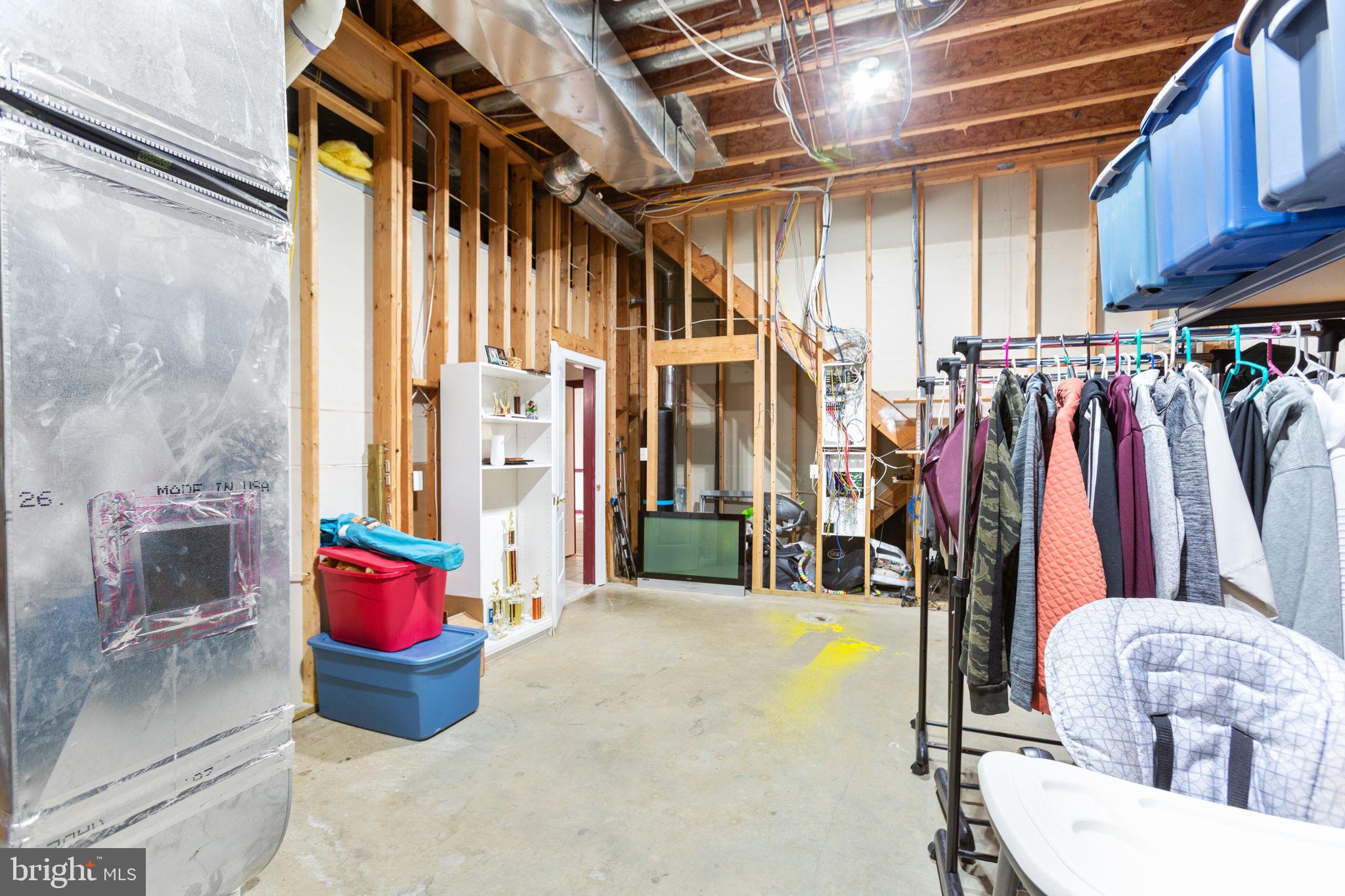 HILLS AT SNOWDEN - Residential