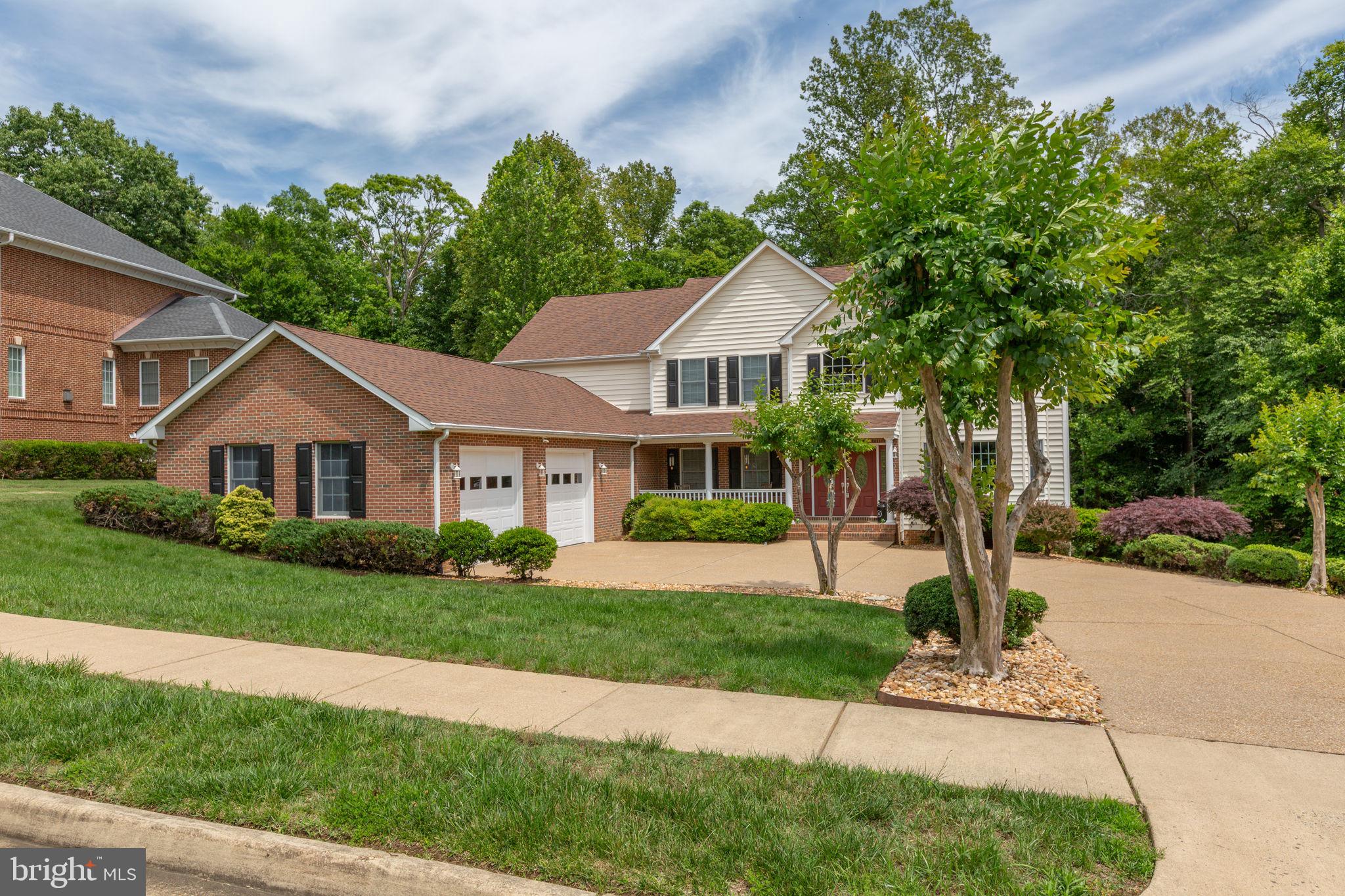 1001 FEATHERSTON COURT