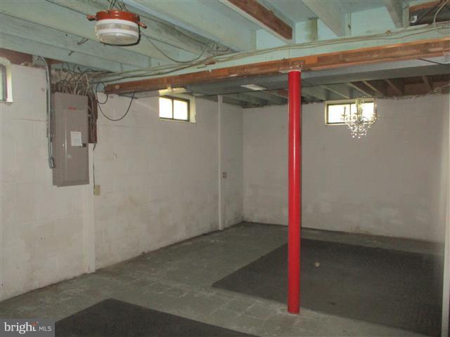 HOLLYWOOD ON SEVERN - Residential