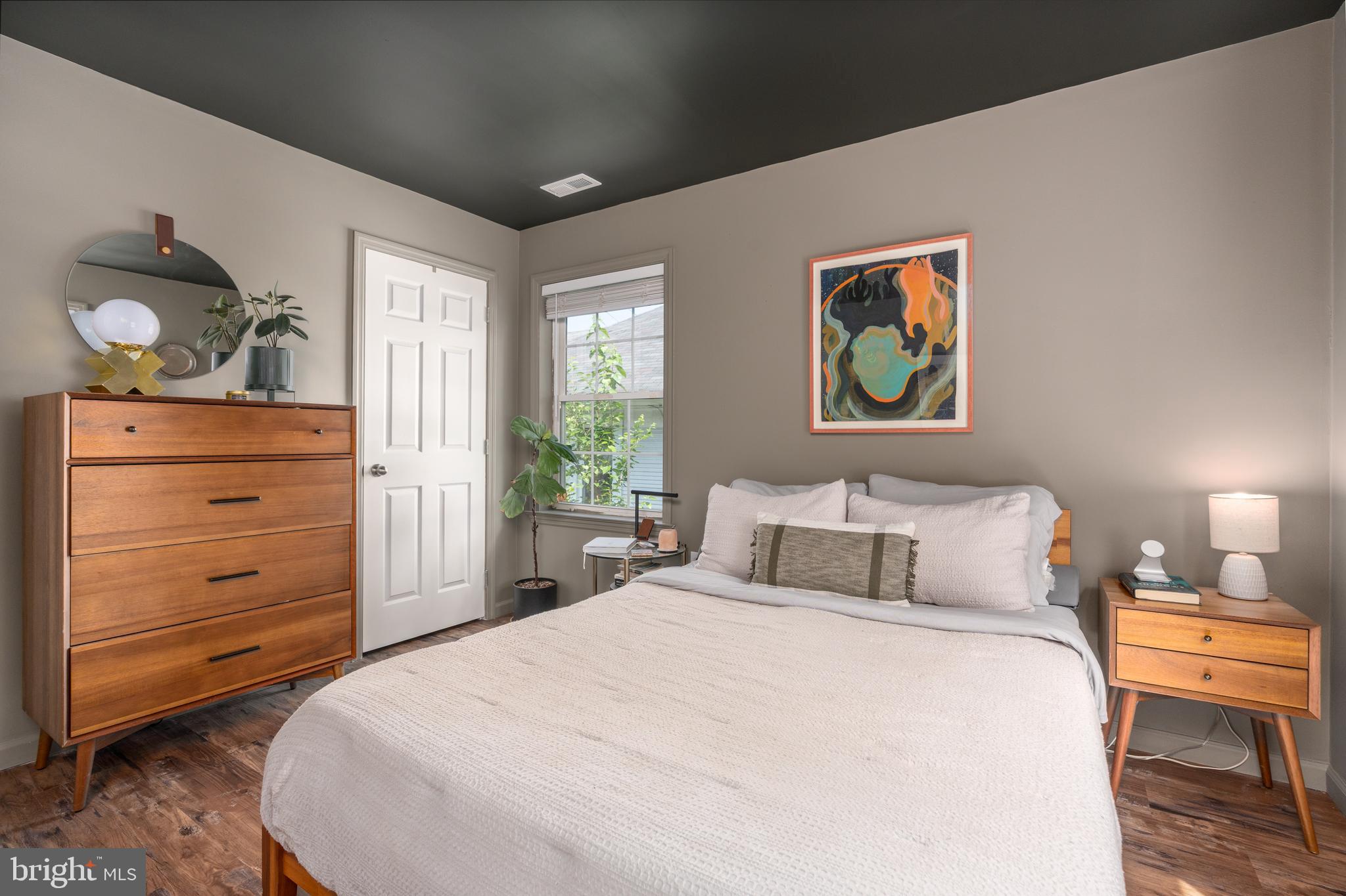 MOUNT RAINIER - Residential