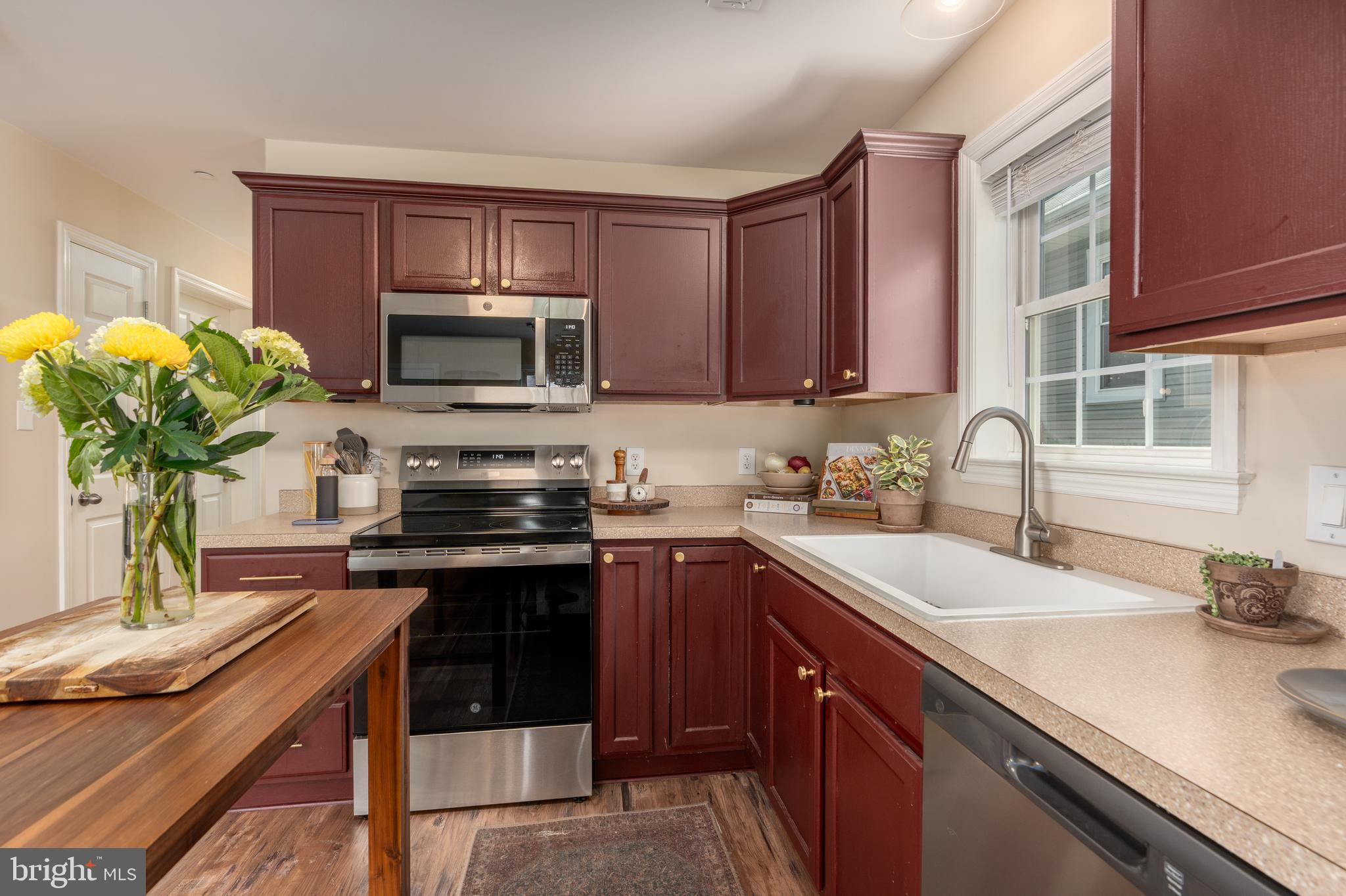 MOUNT RAINIER - Residential