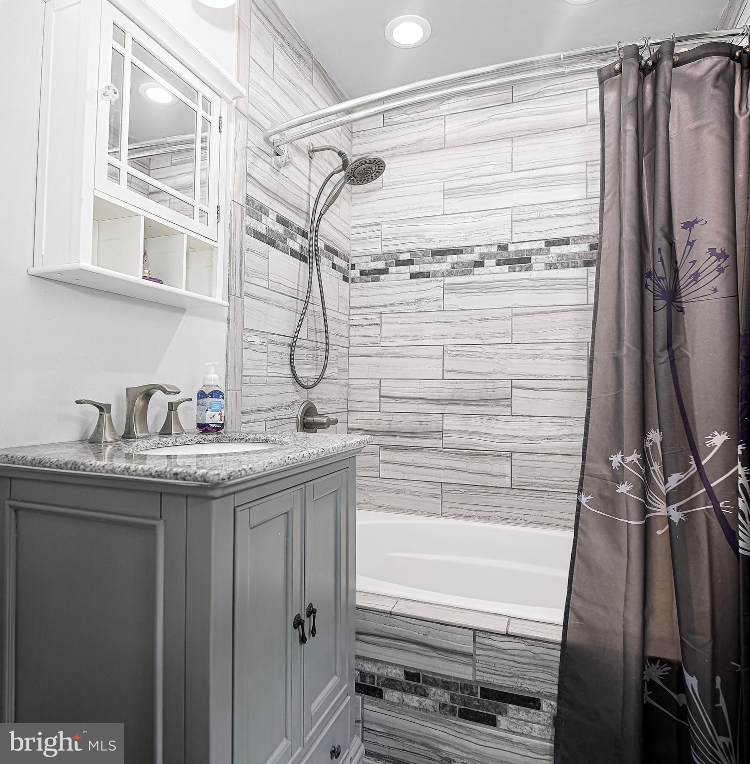 VALLEY VIEW - Residential