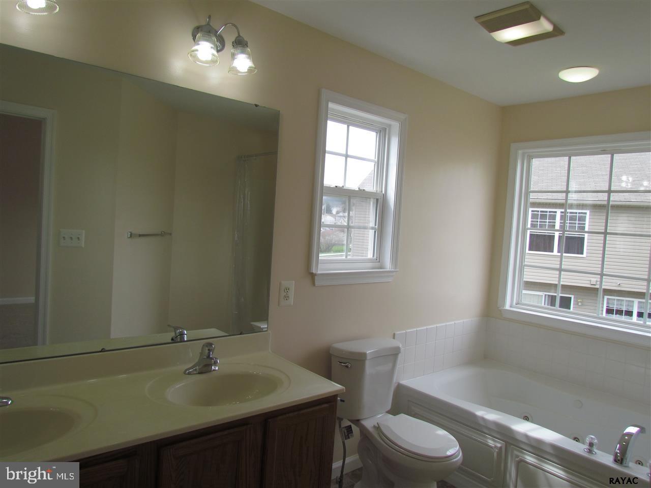 WILSON SPRINGS - Residential