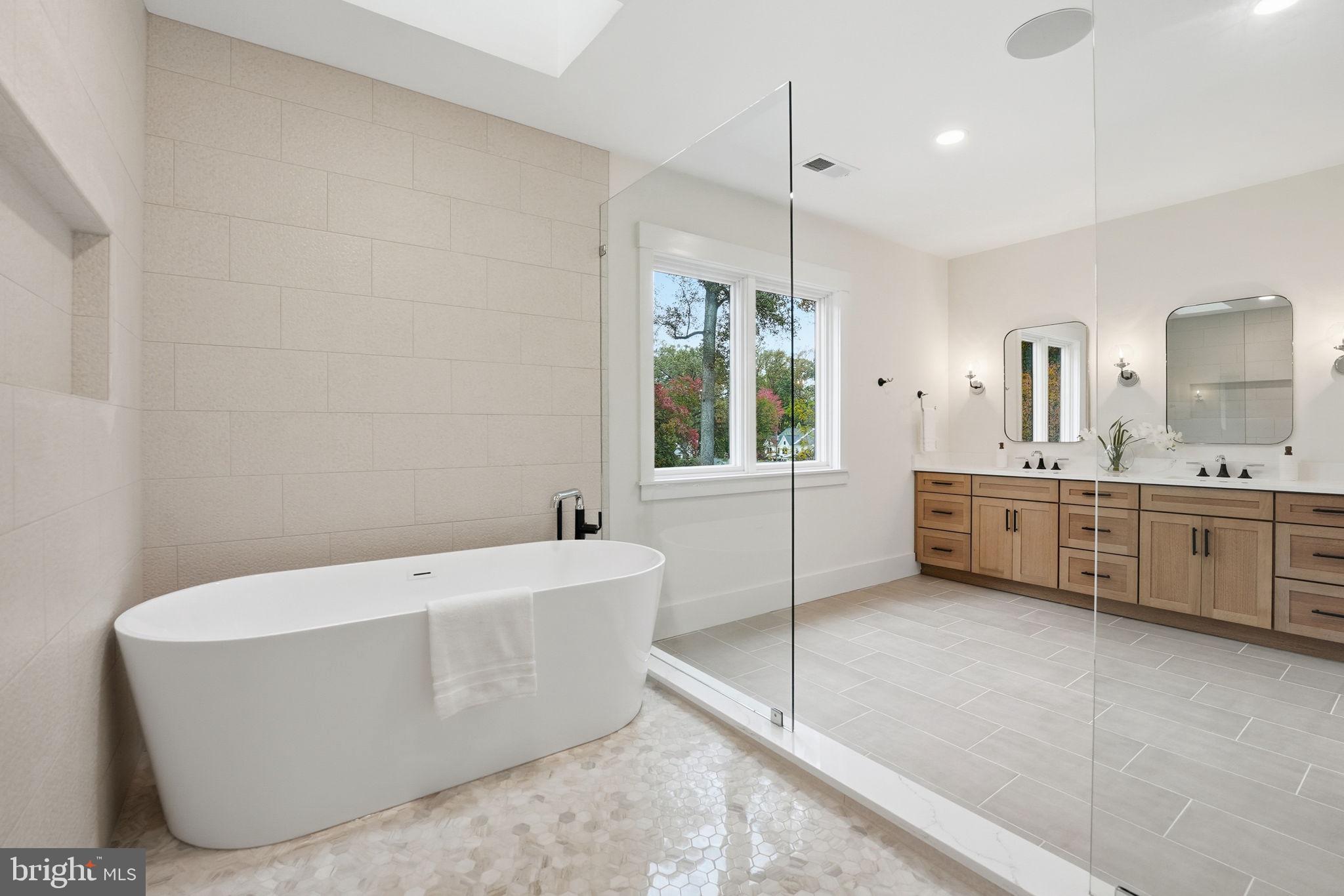 POPLAR HEIGHTS - Residential