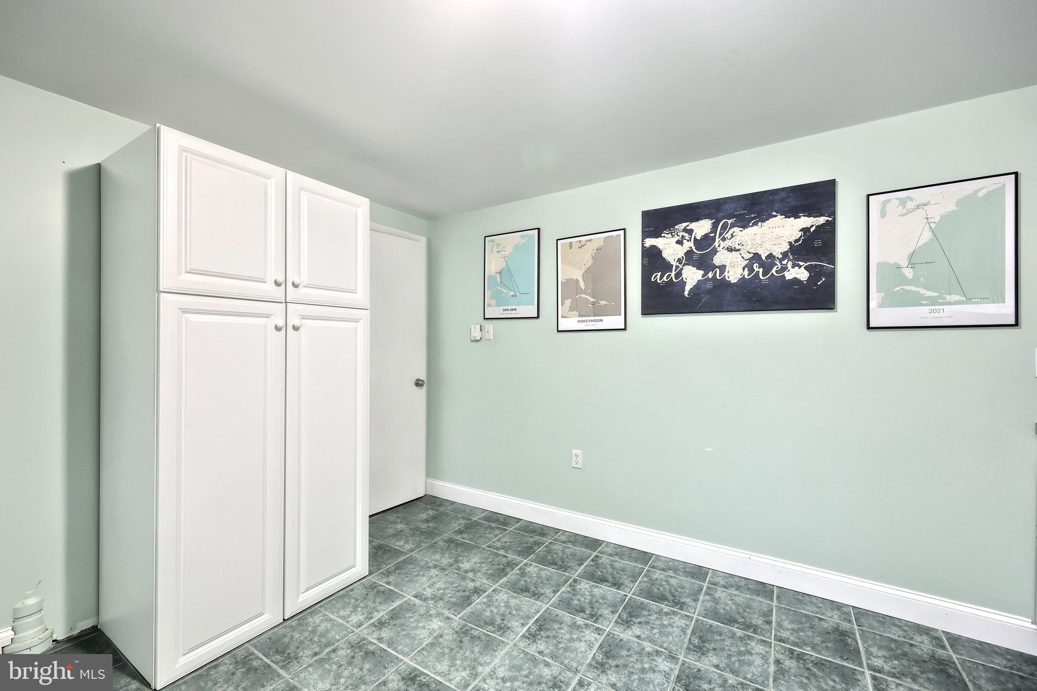 COUNTRYSIDE - Residential