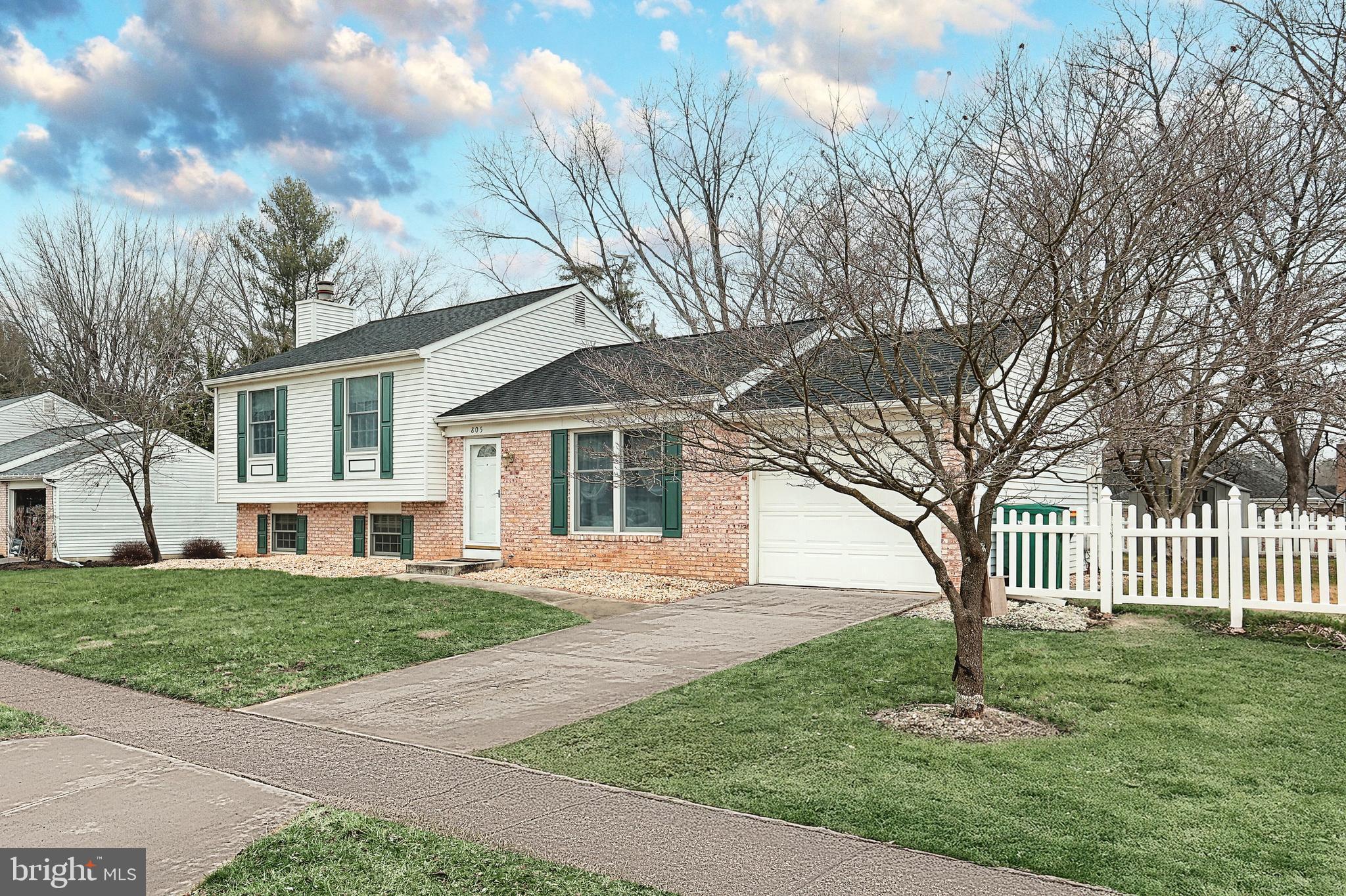 COUNTRYSIDE - Residential