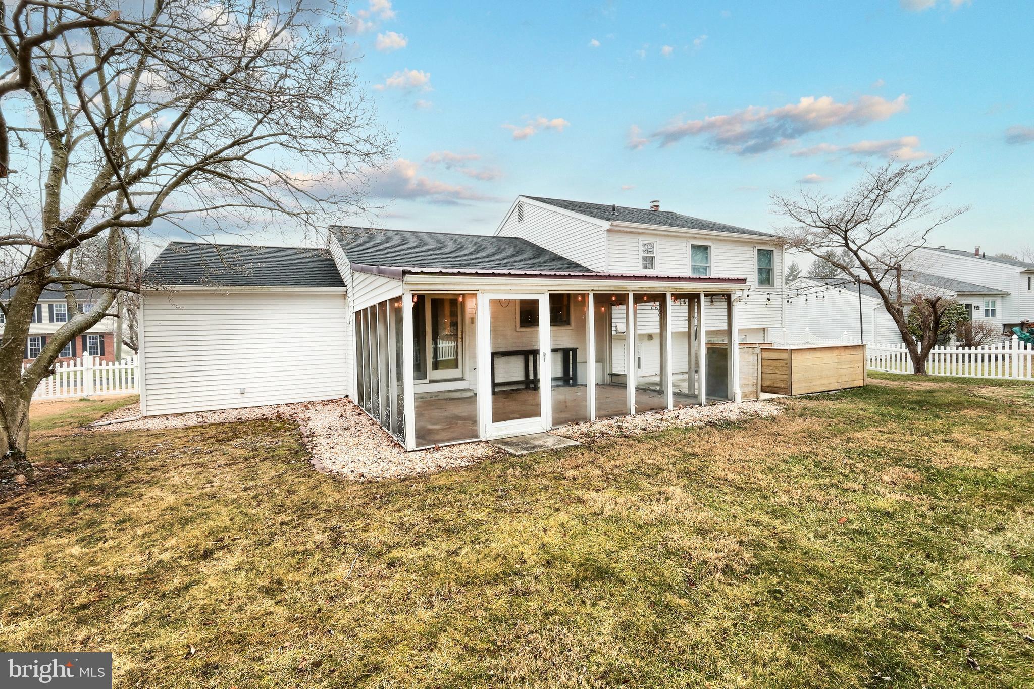 COUNTRYSIDE - Residential