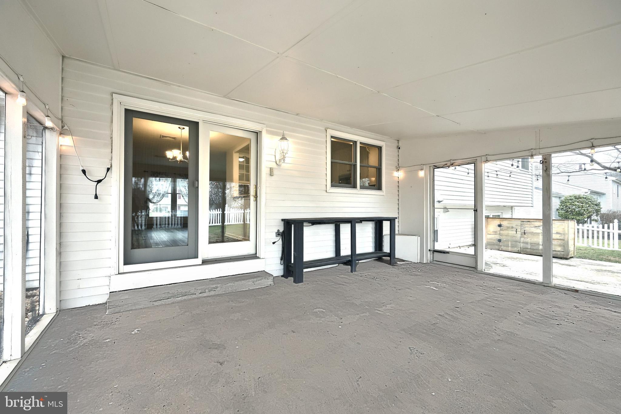 COUNTRYSIDE - Residential