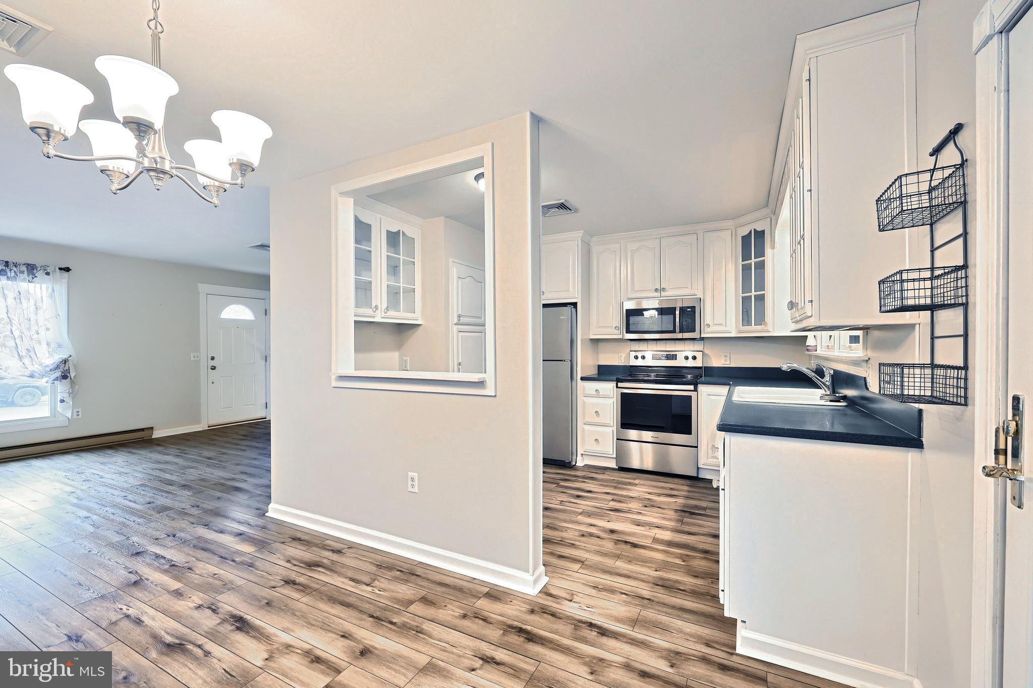 COUNTRYSIDE - Residential