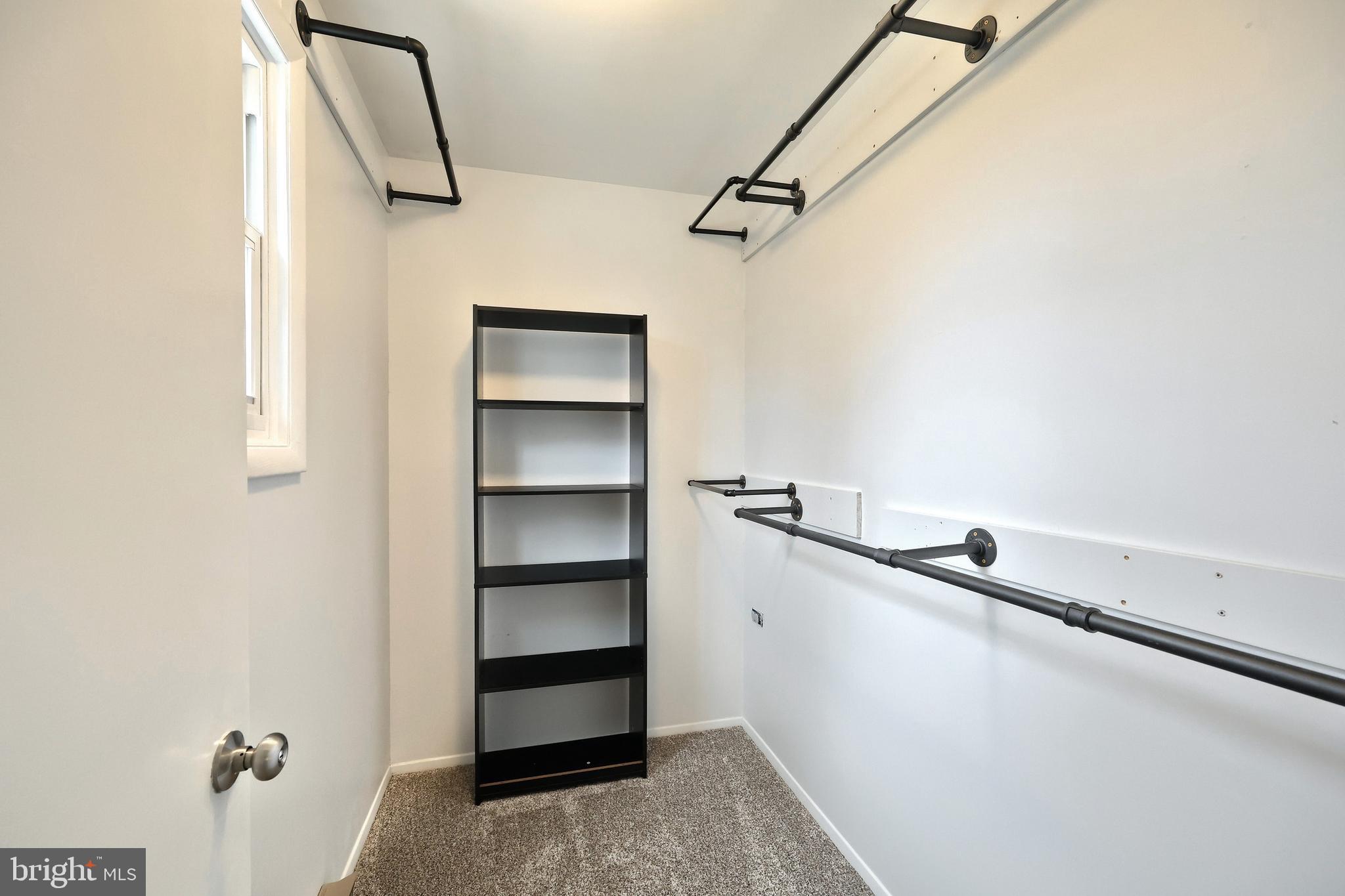 COUNTRYSIDE - Residential