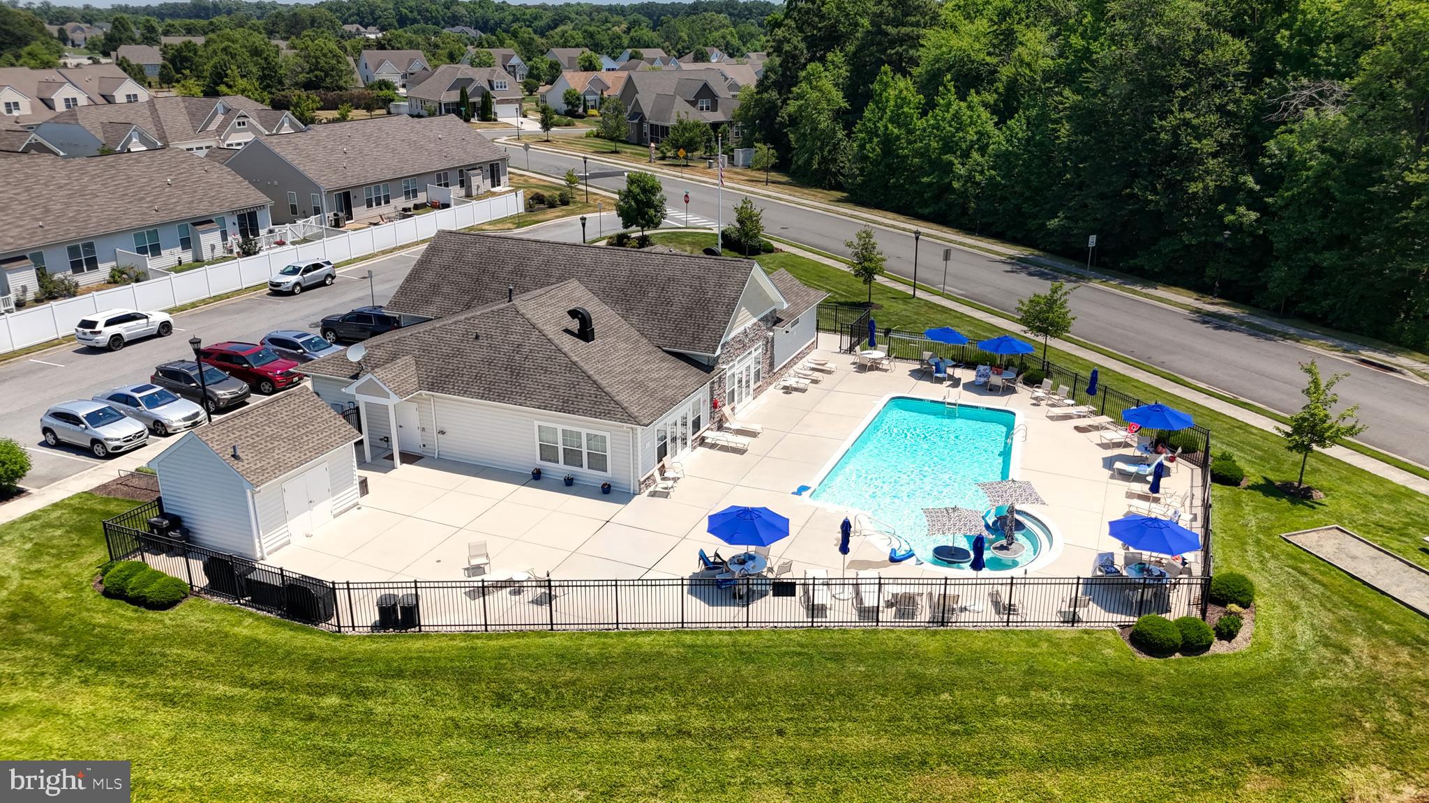 LONGACRE VILLAGE - Residential