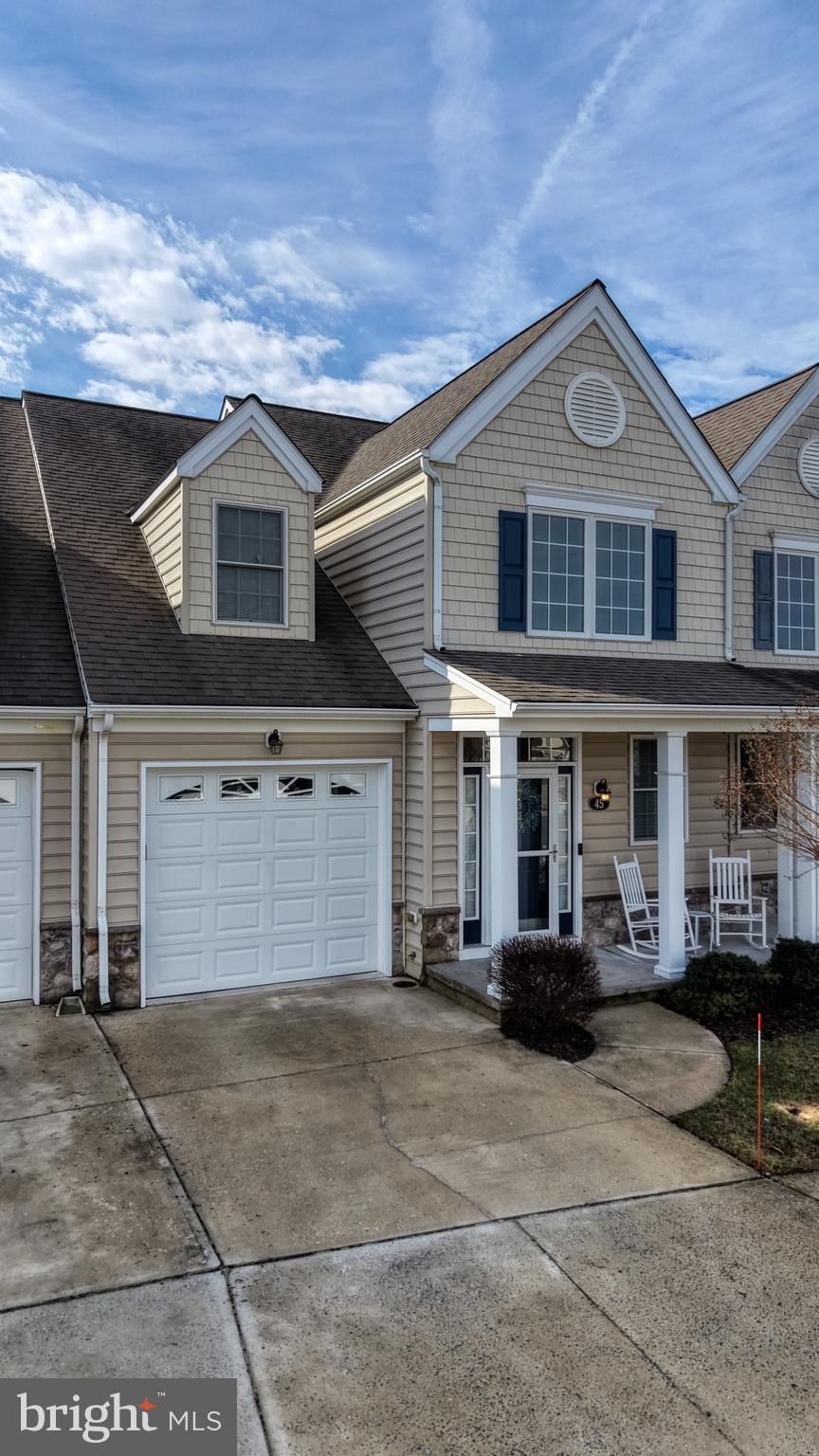 LONGACRE VILLAGE - Residential