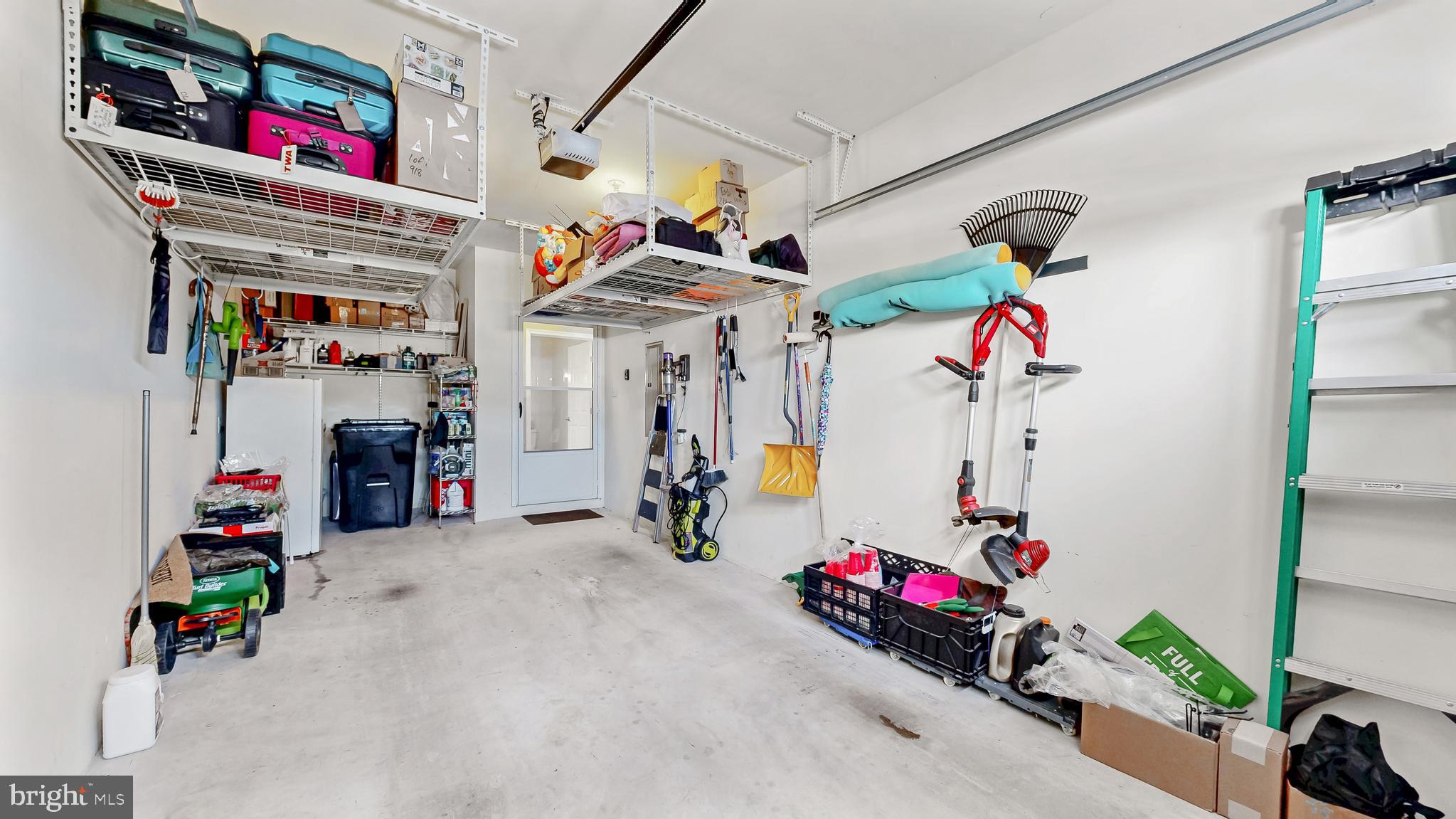 LONGACRE VILLAGE - Residential