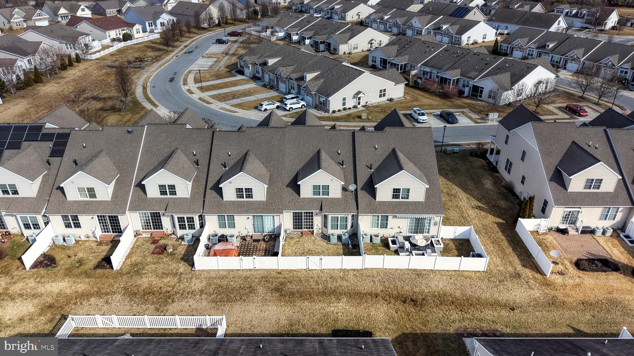 LONGACRE VILLAGE - Residential