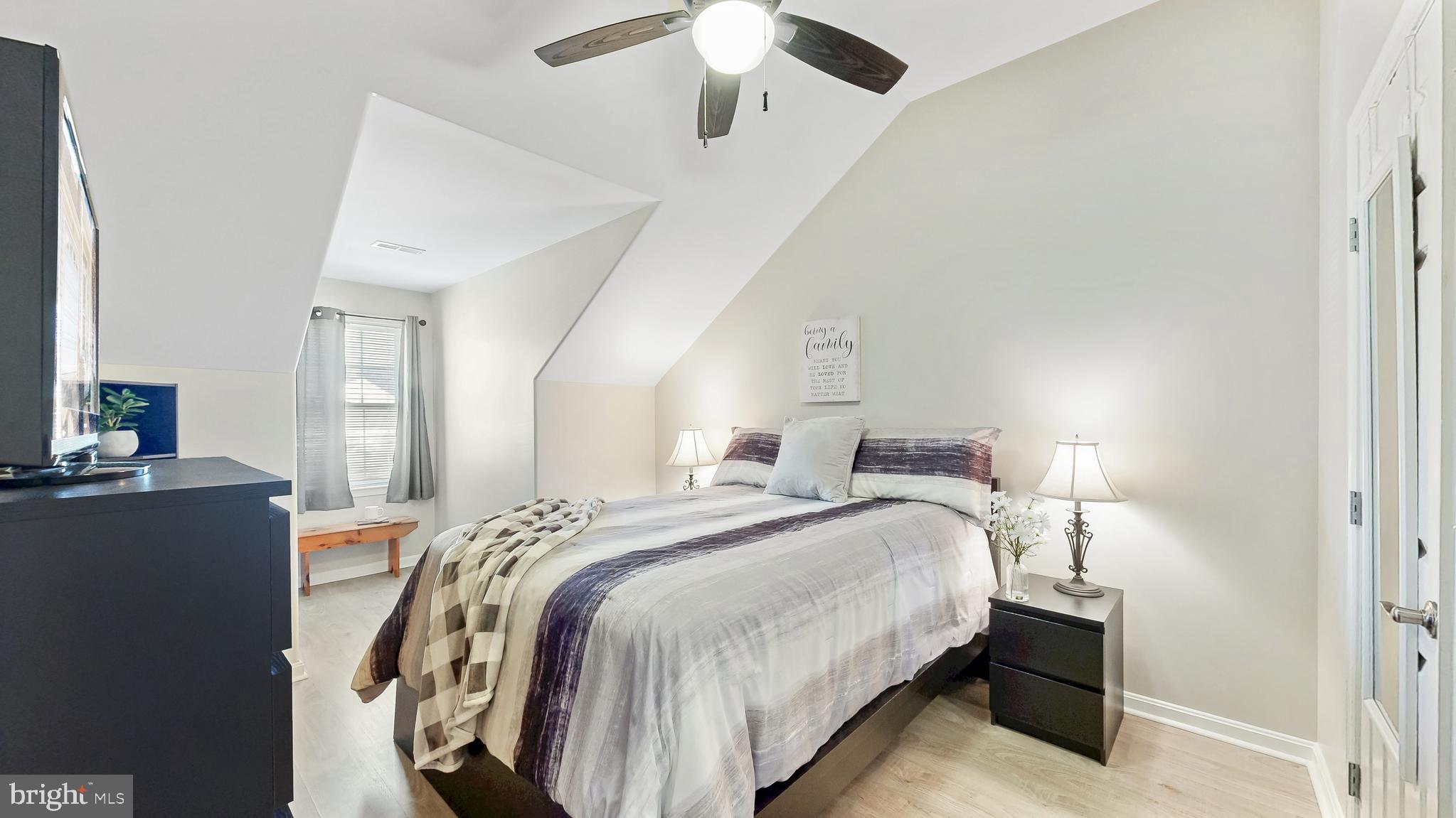 LONGACRE VILLAGE - Residential