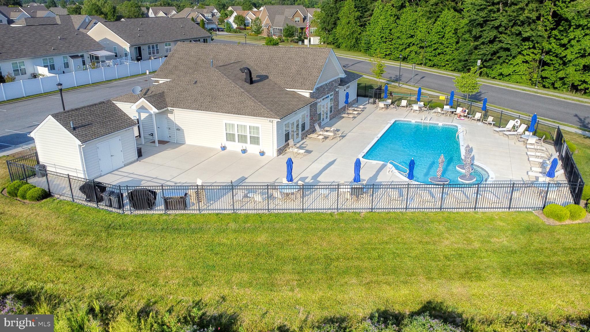 LONGACRE VILLAGE - Residential