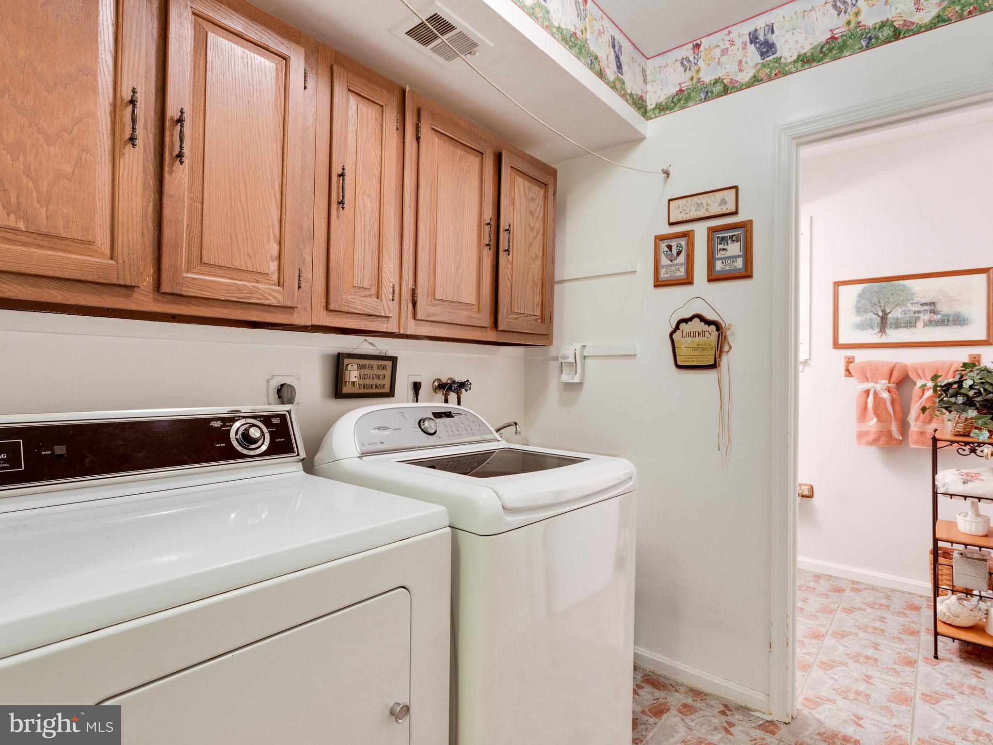 BENT TREE - Residential