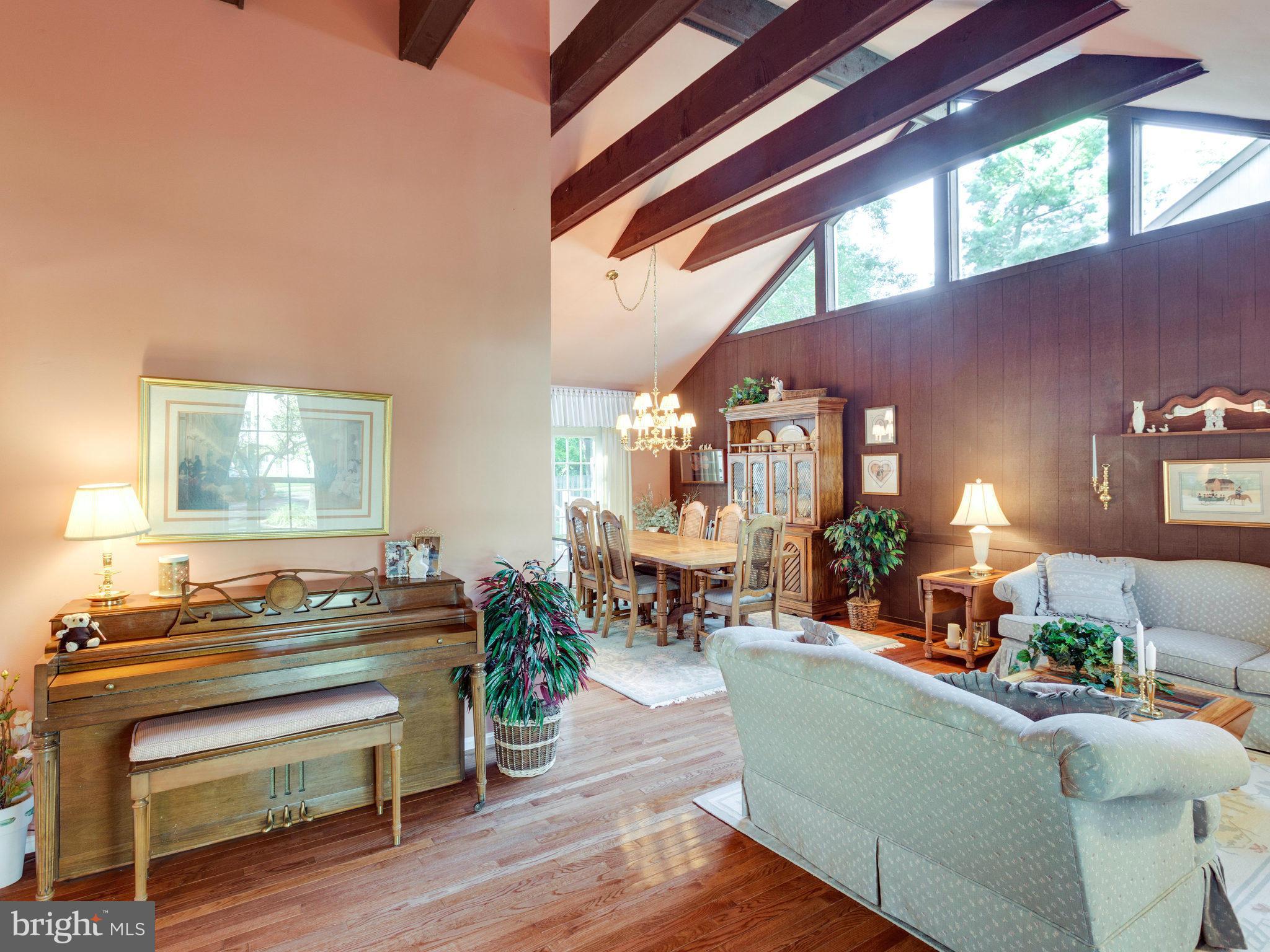 BENT TREE - Residential