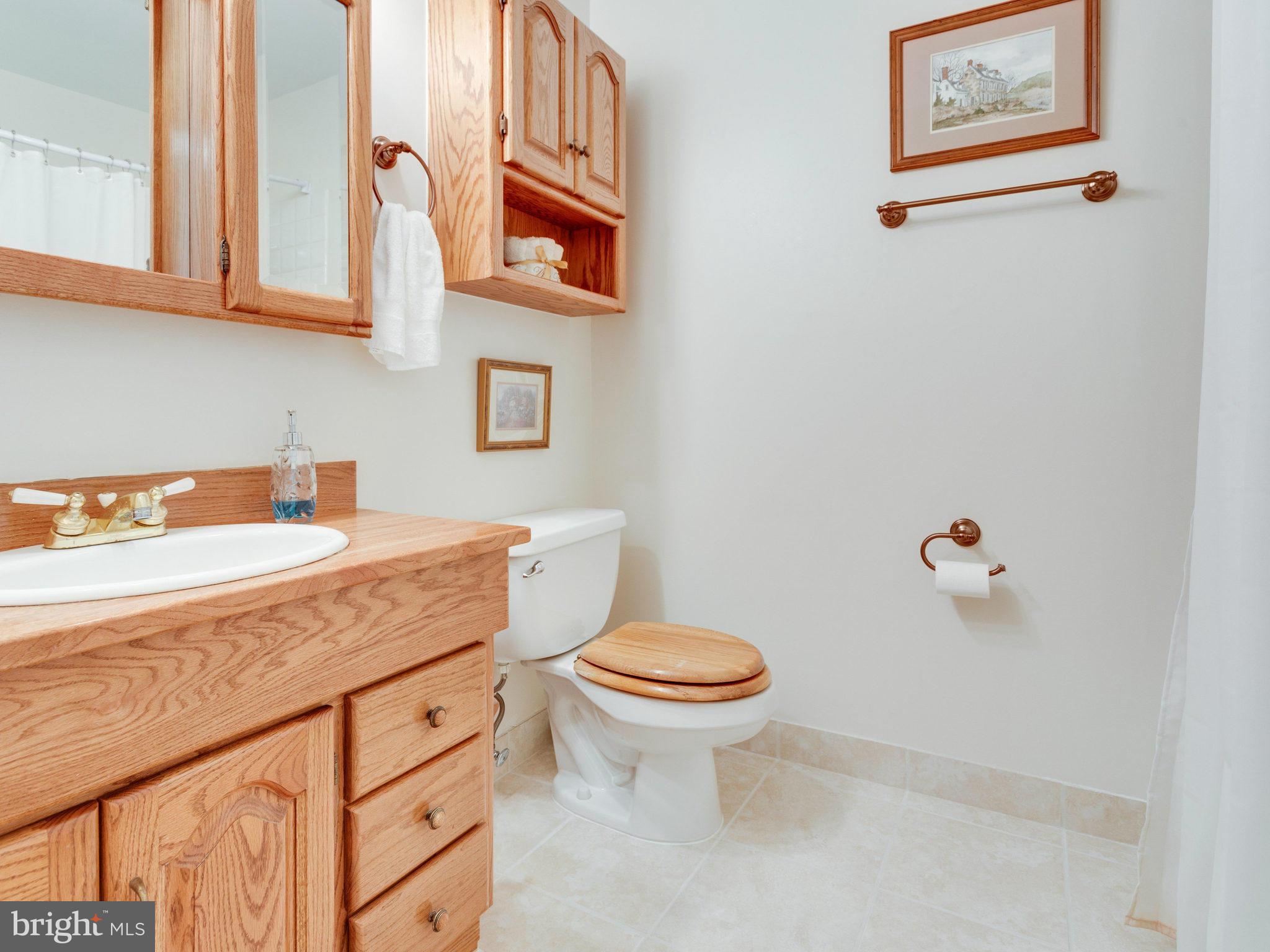 BENT TREE - Residential