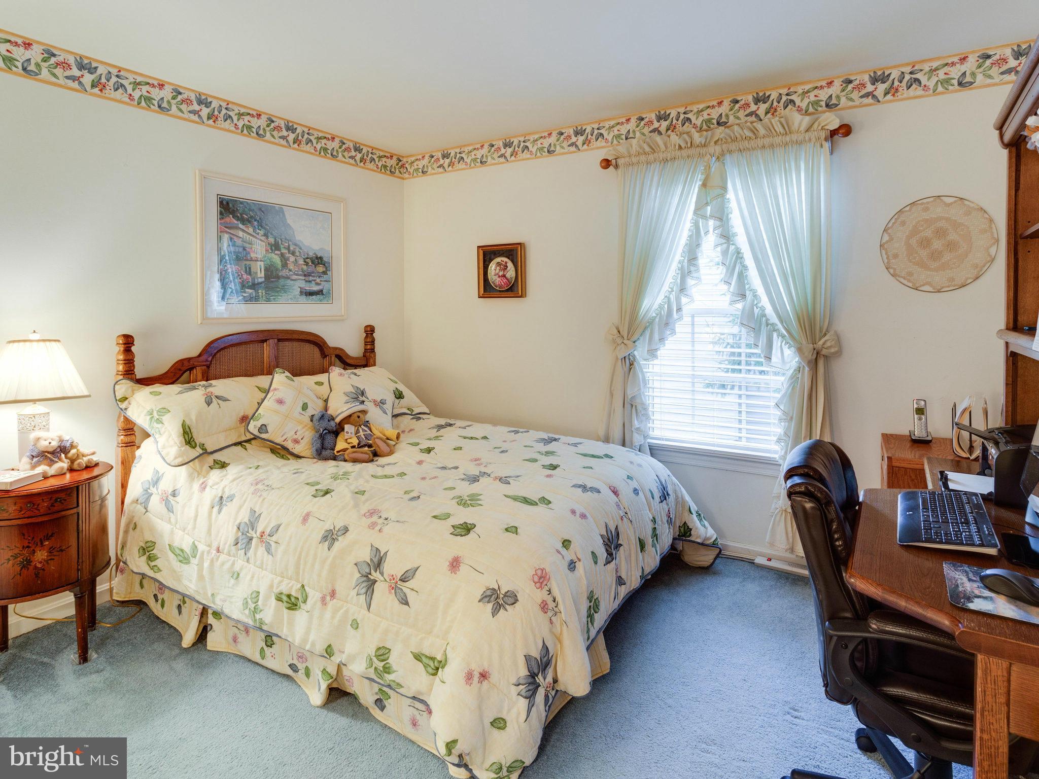 BENT TREE - Residential