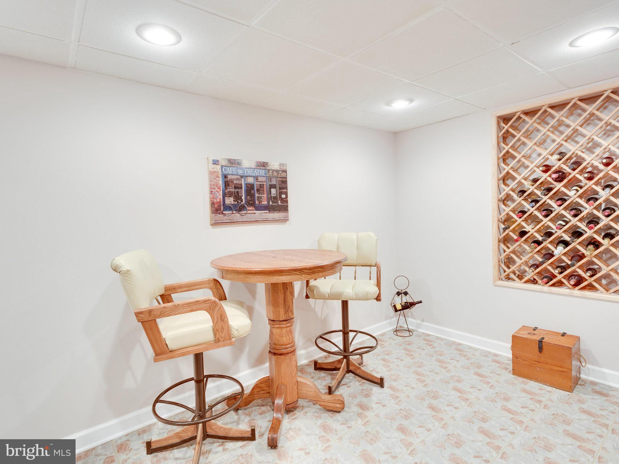 BENT TREE - Residential