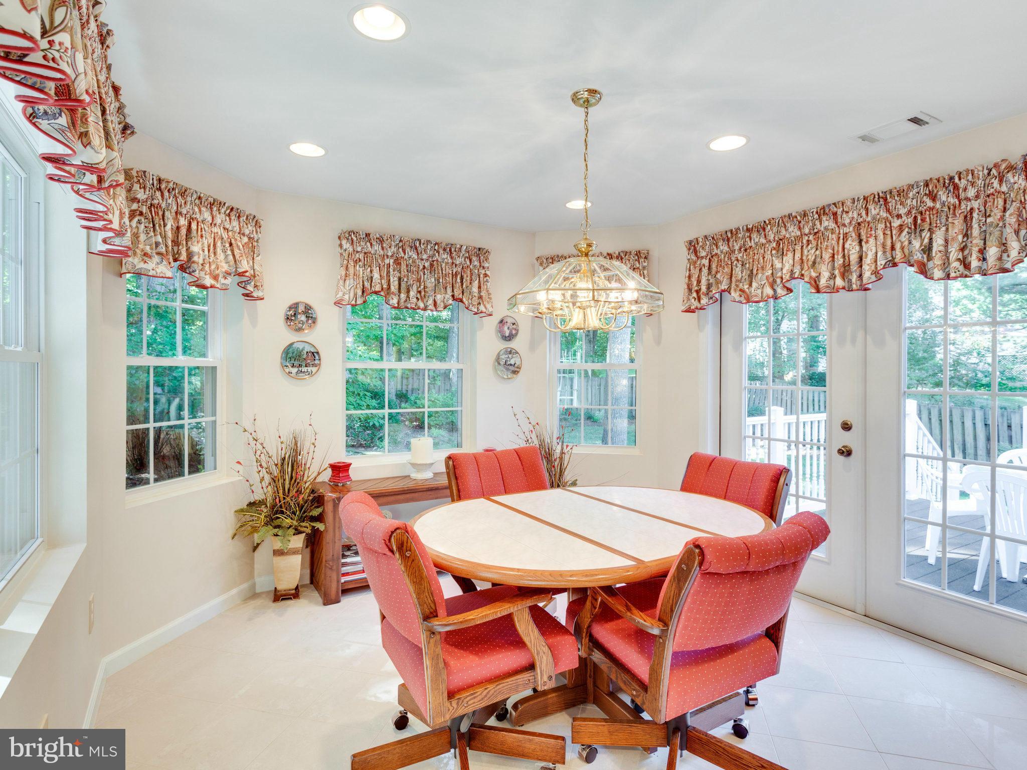 BENT TREE - Residential