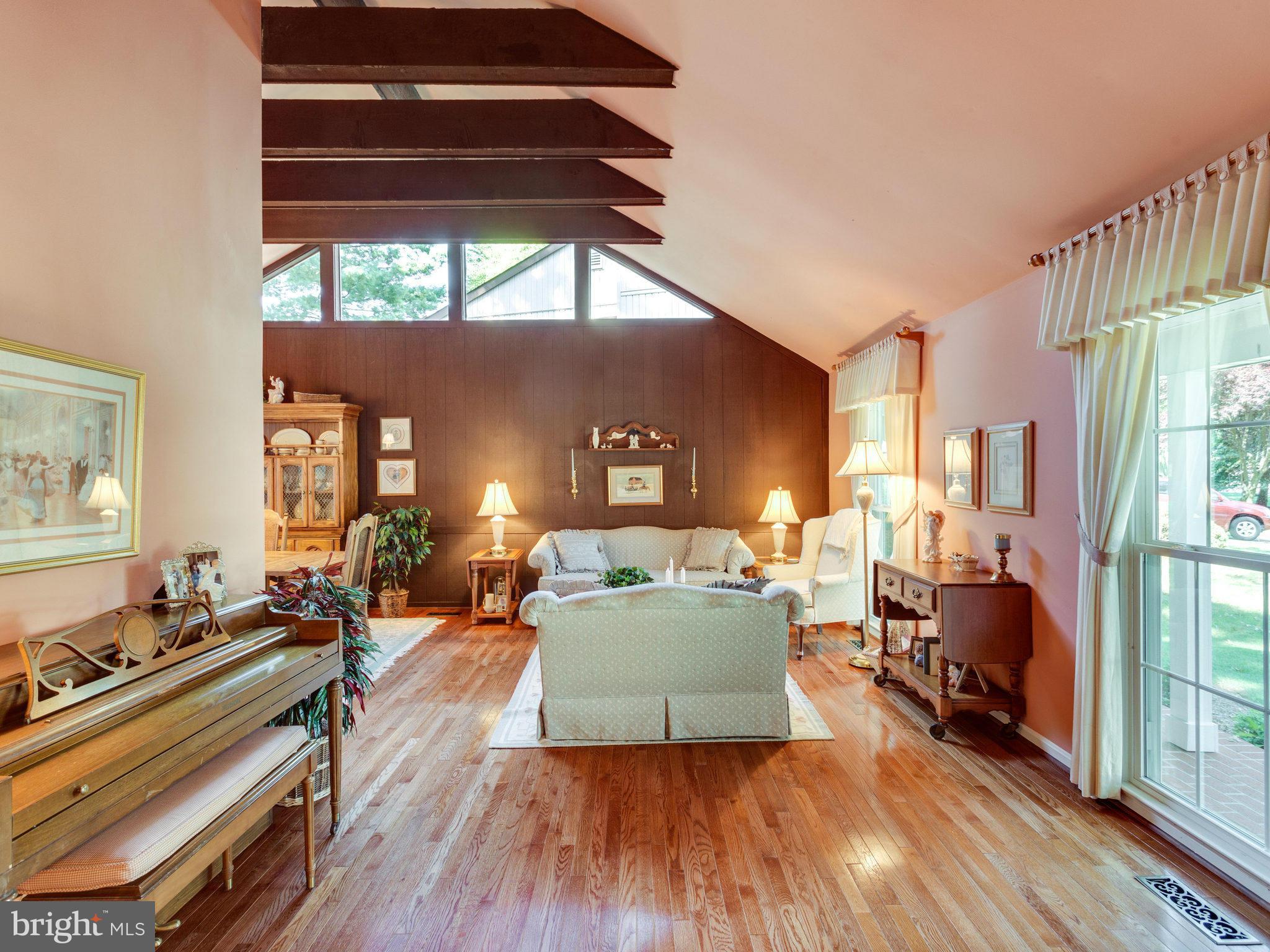 BENT TREE - Residential