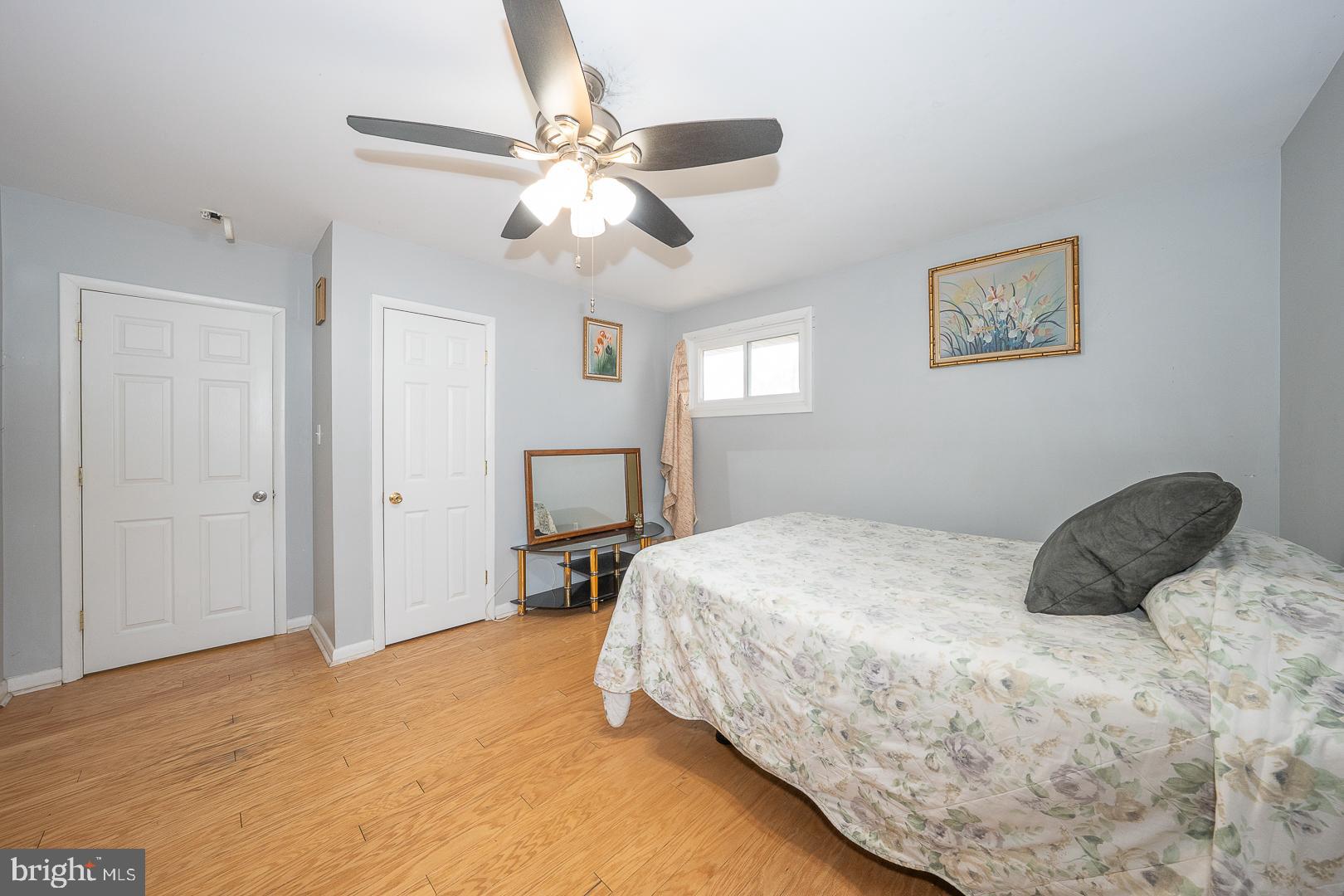 GLADSTONE MANOR - Residential