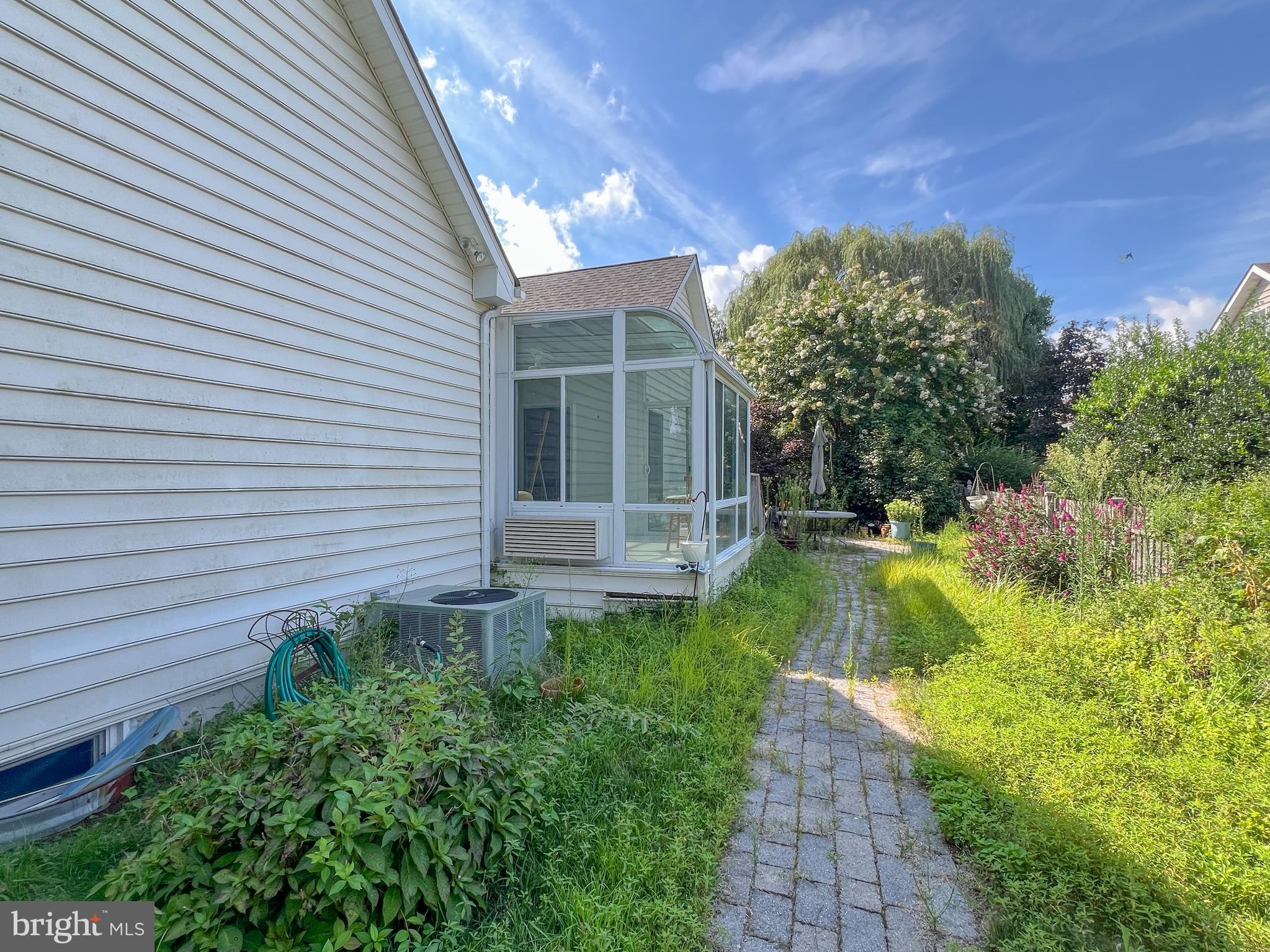 WAGAMONS WEST SHORES - Residential